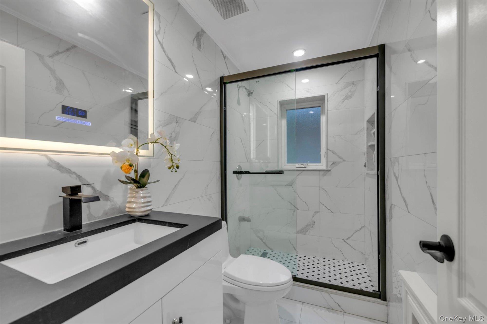 717 College Place, College Point, NY 11356