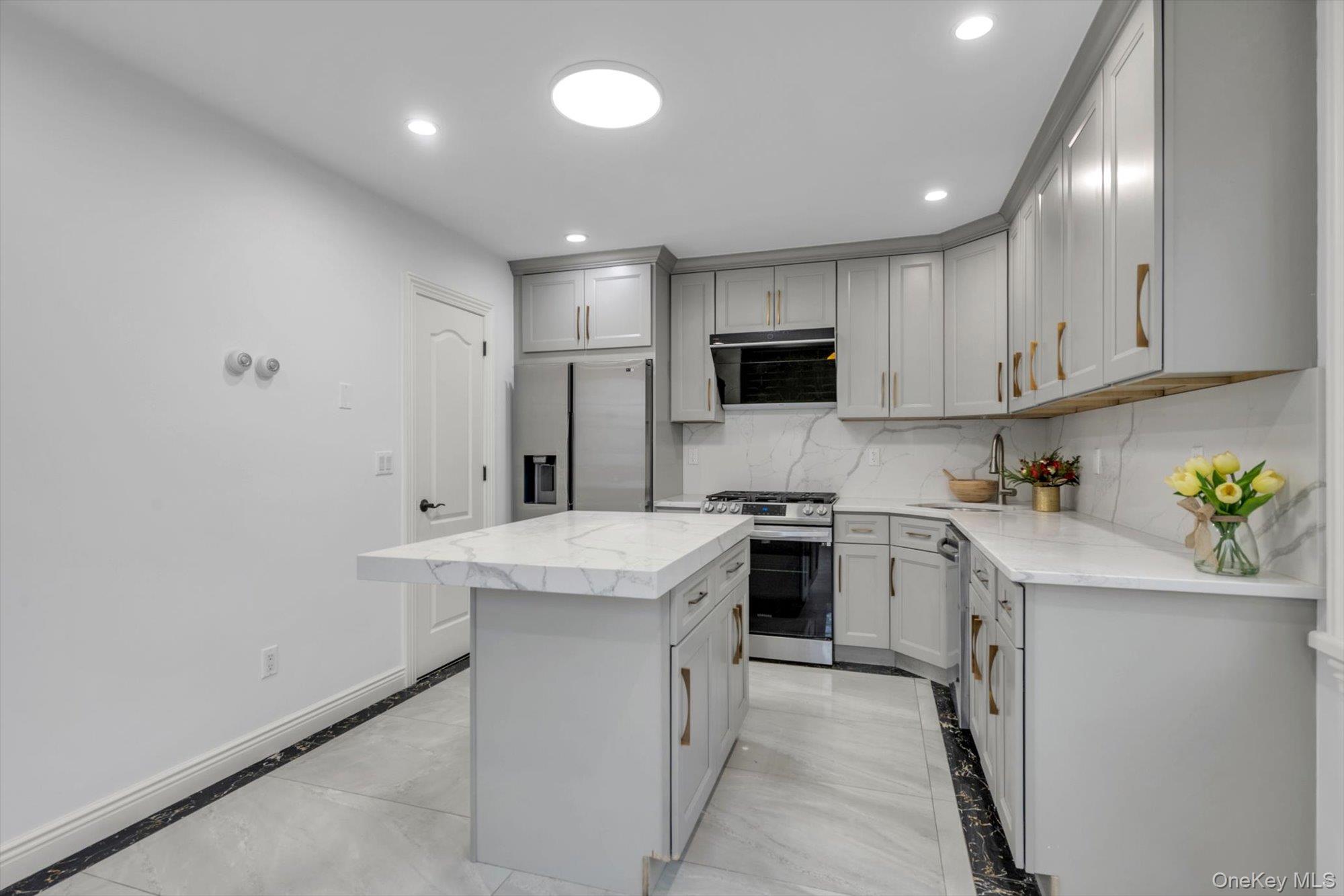 717 College Place, College Point, NY 11356