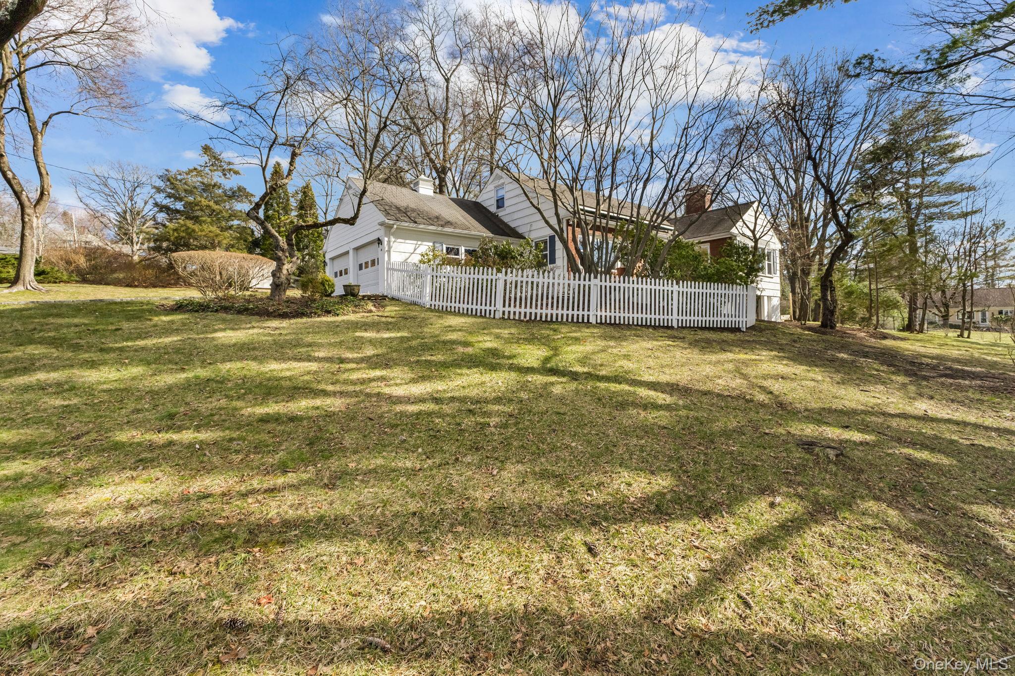 20 Meadow Road, Briarcliff Manor, NY 10510