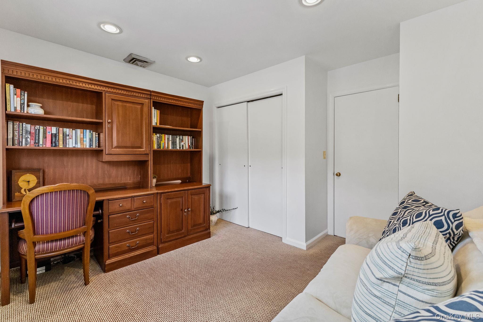 20 Meadow Road, Briarcliff Manor, NY 10510