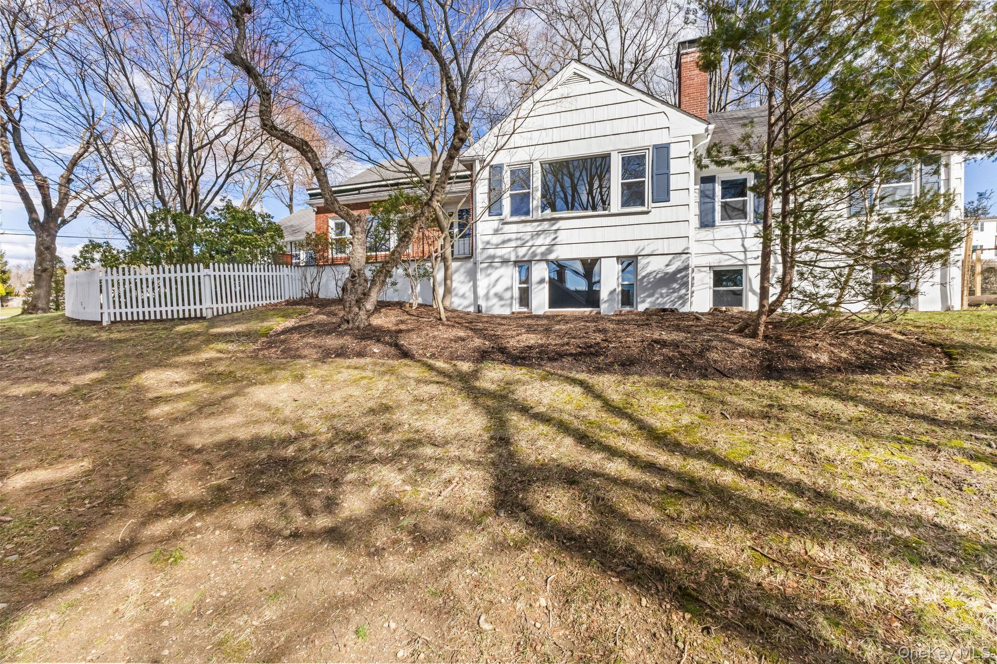 20 Meadow Road, Briarcliff Manor, NY 10510