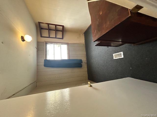 658 SOUND AVE # E-5, Calverton, NY 11933