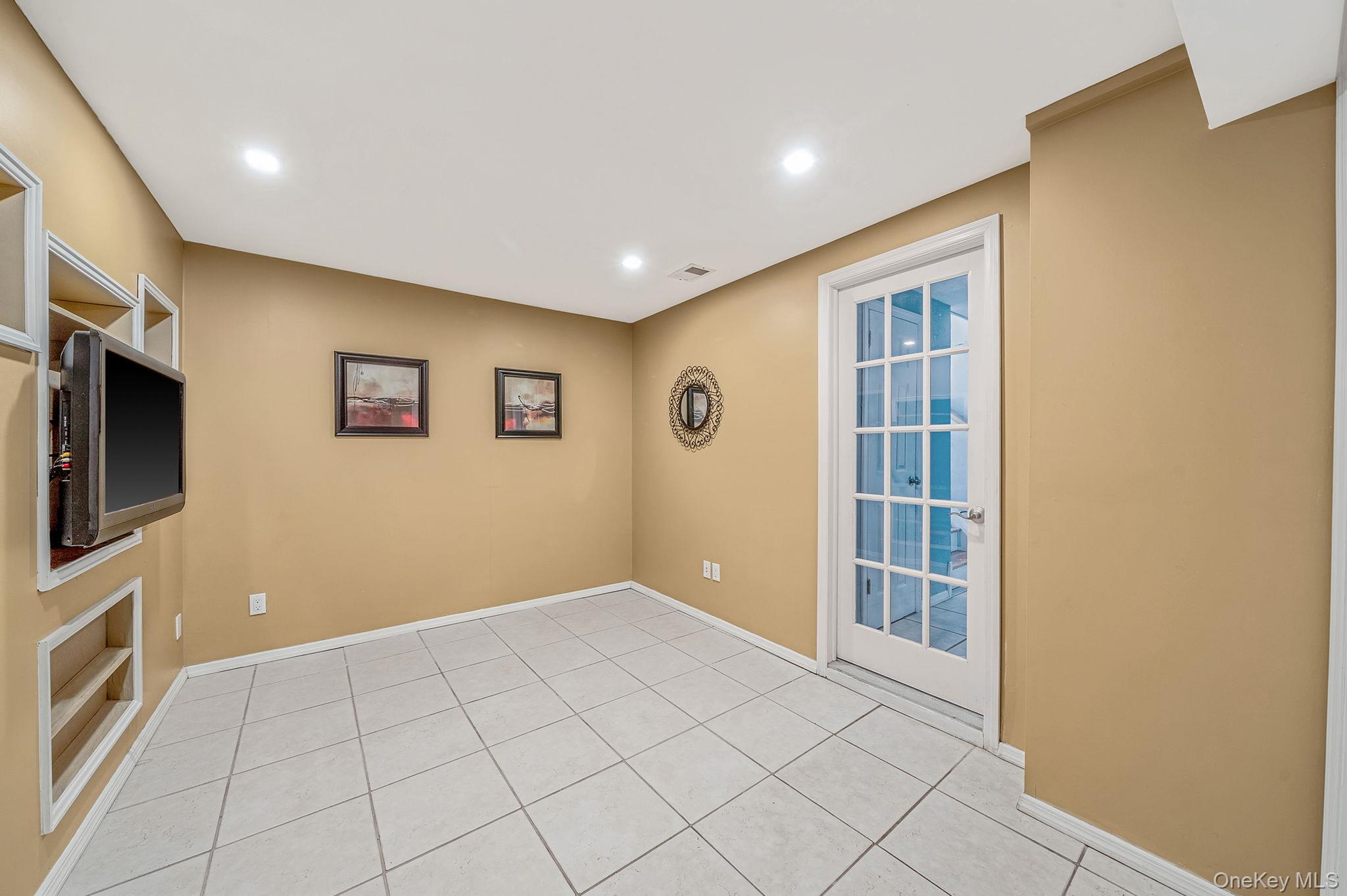 317 Garden City Street, Islip Terrace, NY 11752