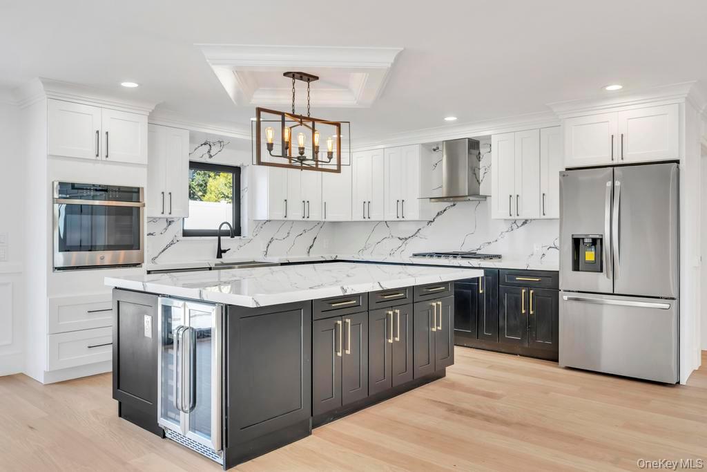 26 Fieldstone Drive, Syosset, NY 11791