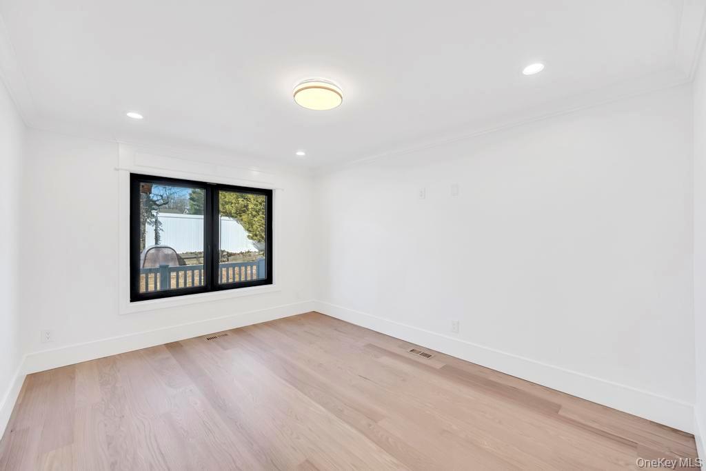 26 Fieldstone Drive, Syosset, NY 11791