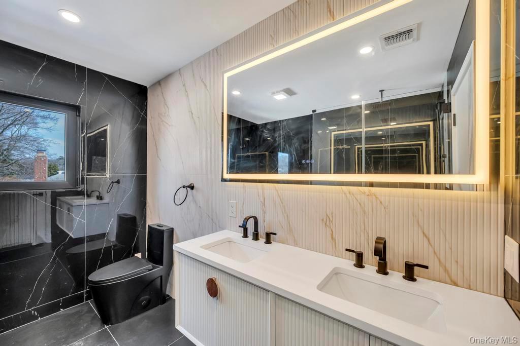 26 Fieldstone Drive, Syosset, NY 11791