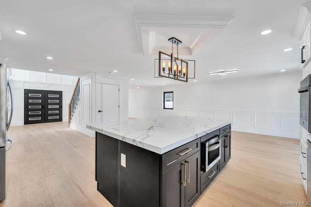 26 Fieldstone Drive, Syosset, NY 11791