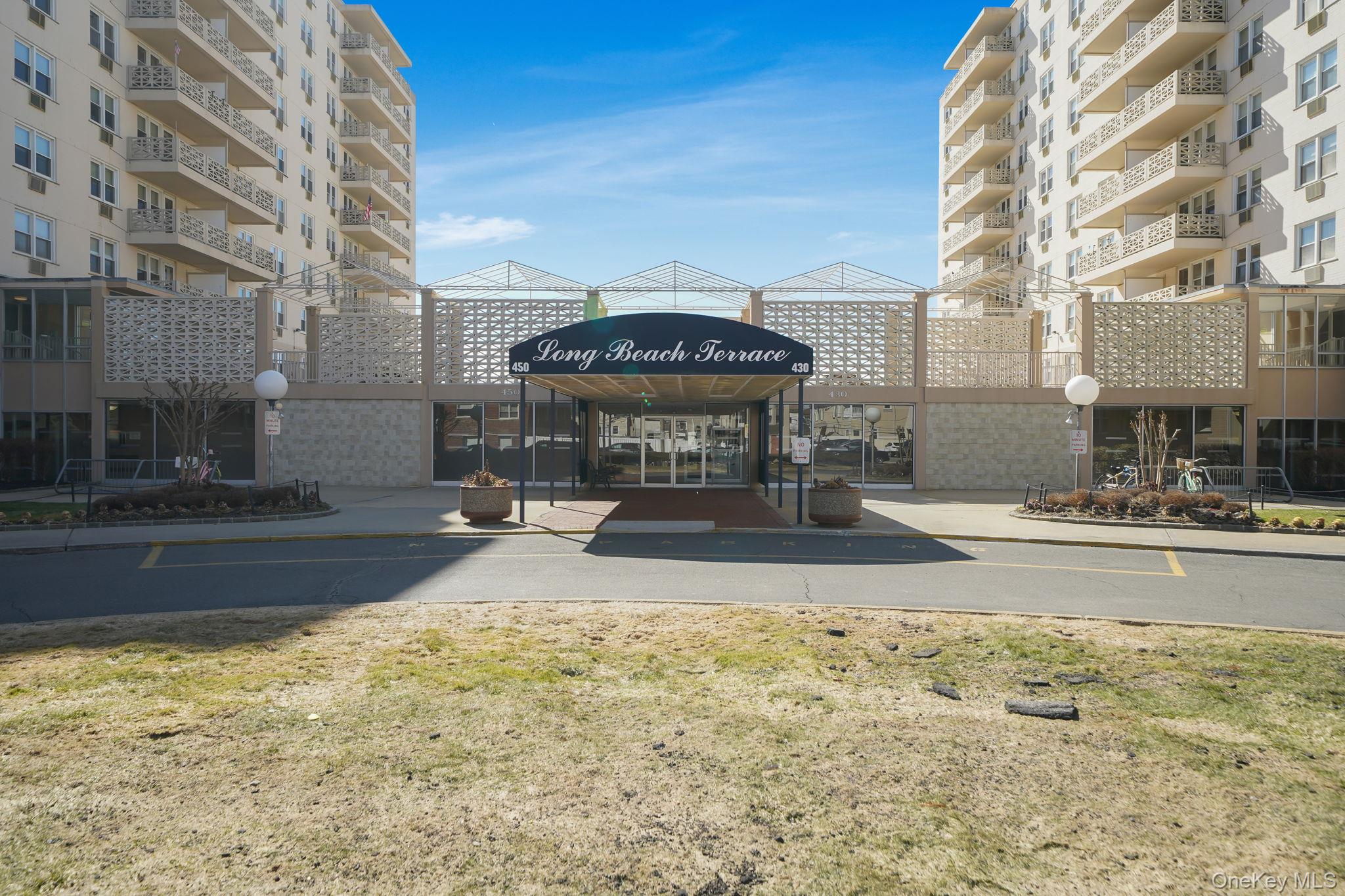 450 Shore Road # 8G, Long Beach, NY 11561