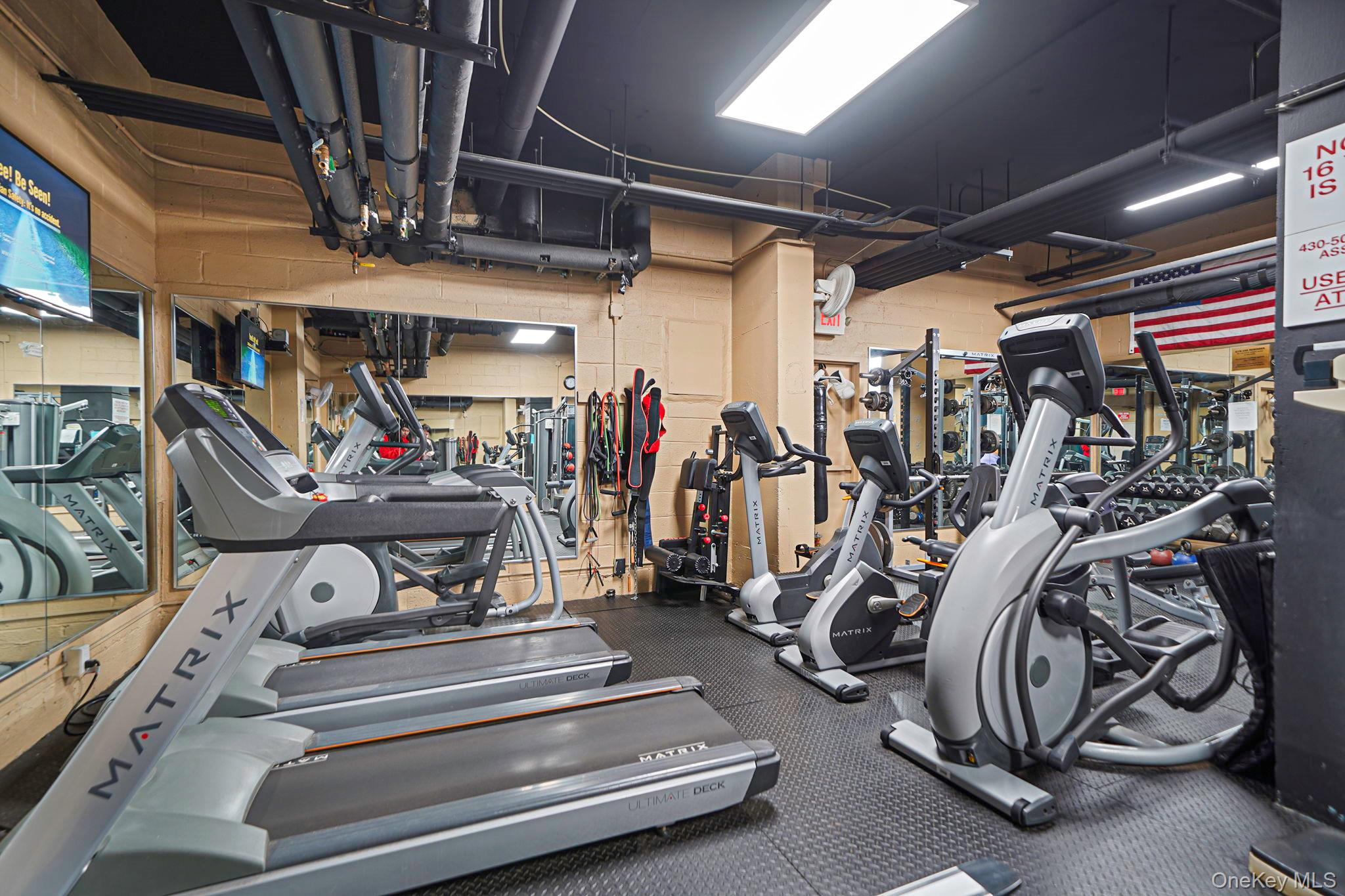 450 Shore Road # 8G, Long Beach, NY 11561