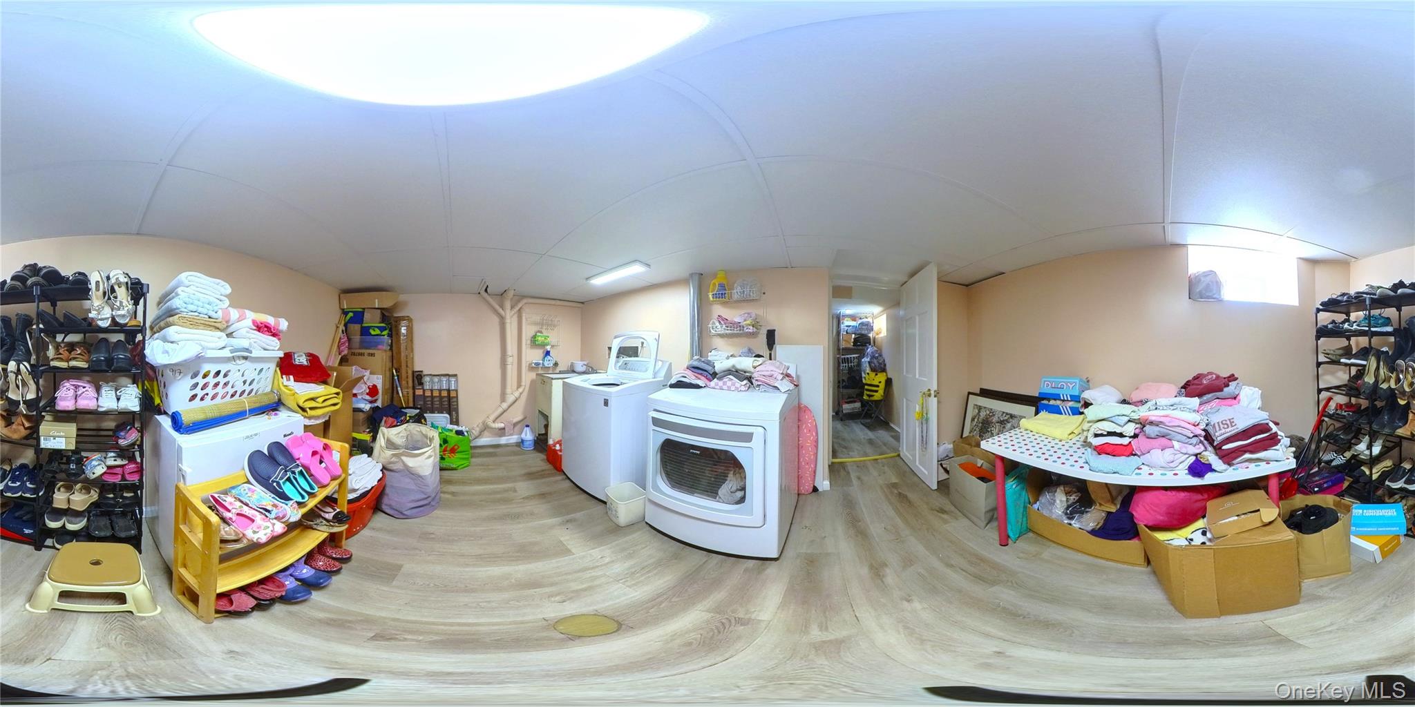 6 Morris Lane, Great Neck, NY 11024