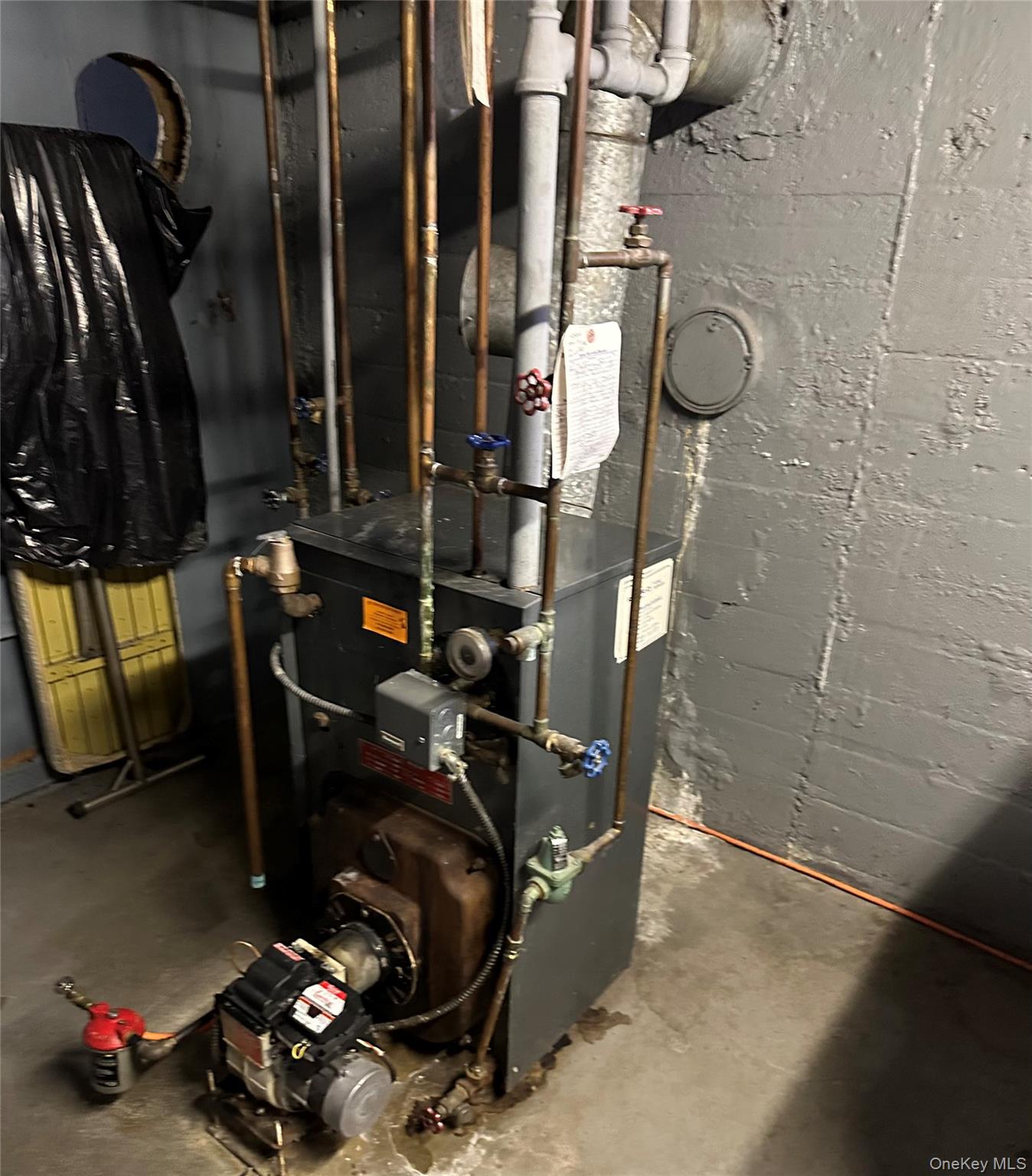 1009 Park Lane N, Franklin Square, NY 11010