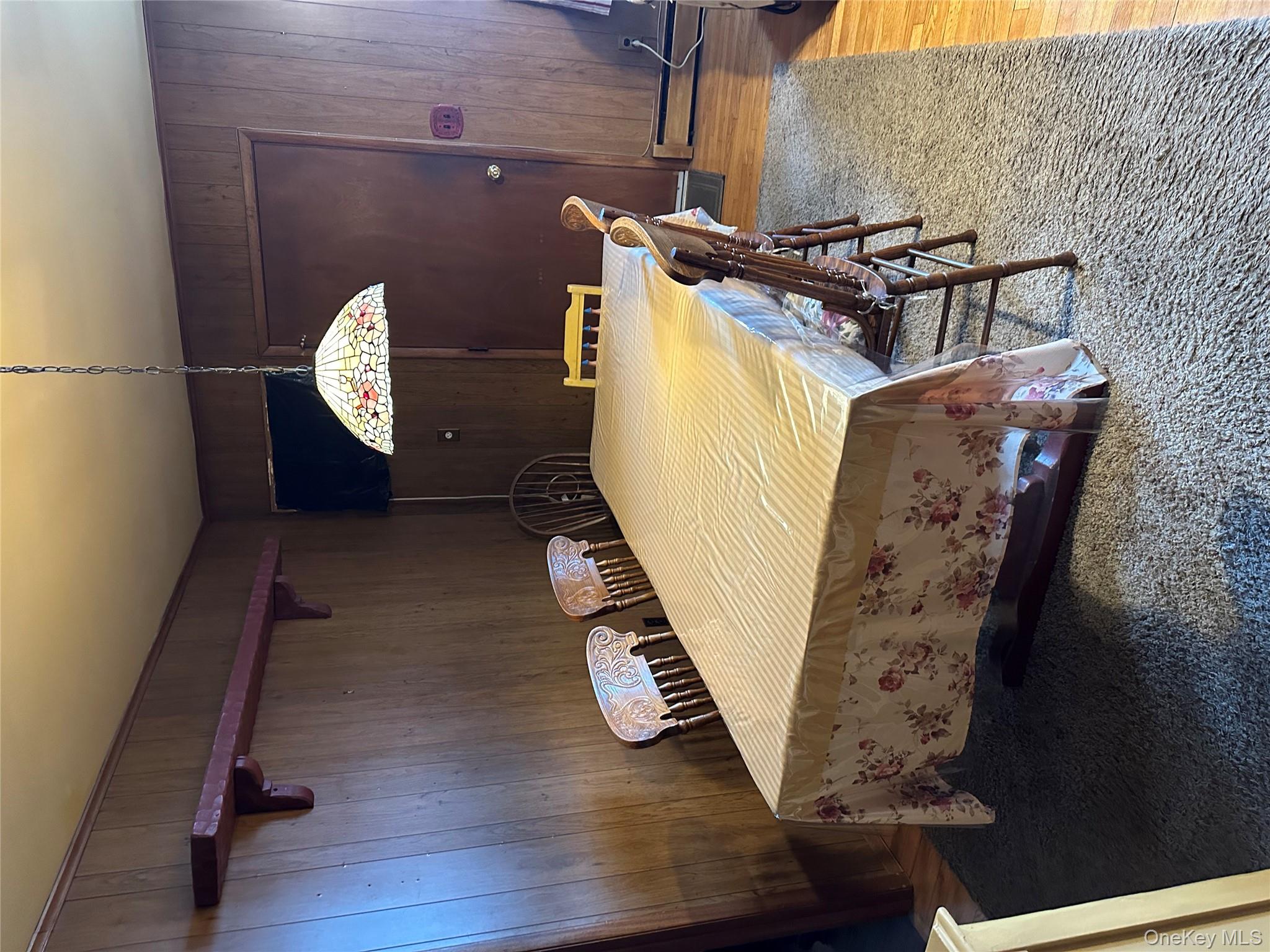 1009 Park Lane N, Franklin Square, NY 11010