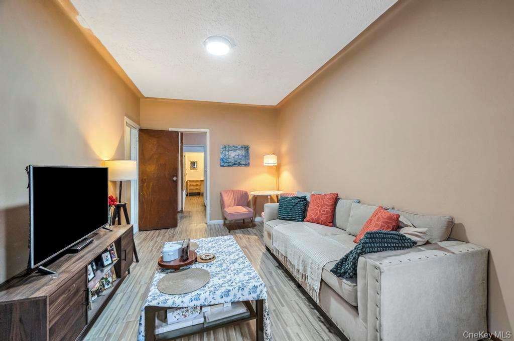 634 E 3rd Street, Brooklyn, NY 11218