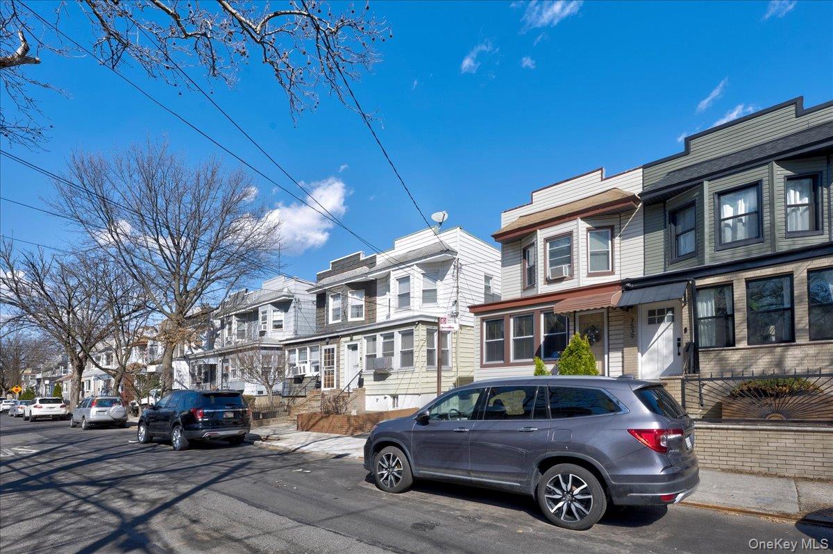 7535 60th Place, Glendale, NY 11385