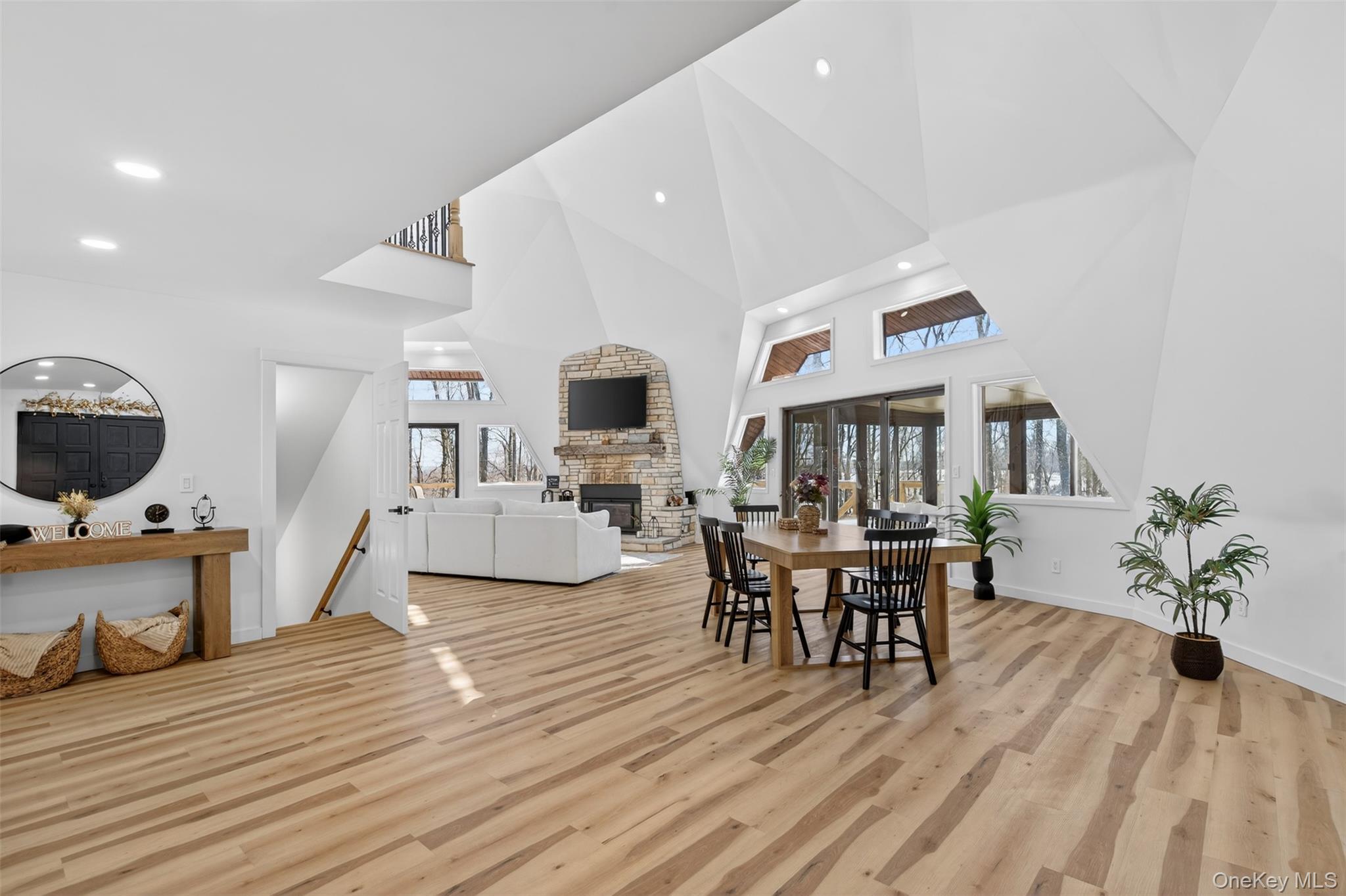 106 Post Road, Slate Hill, NY 10973