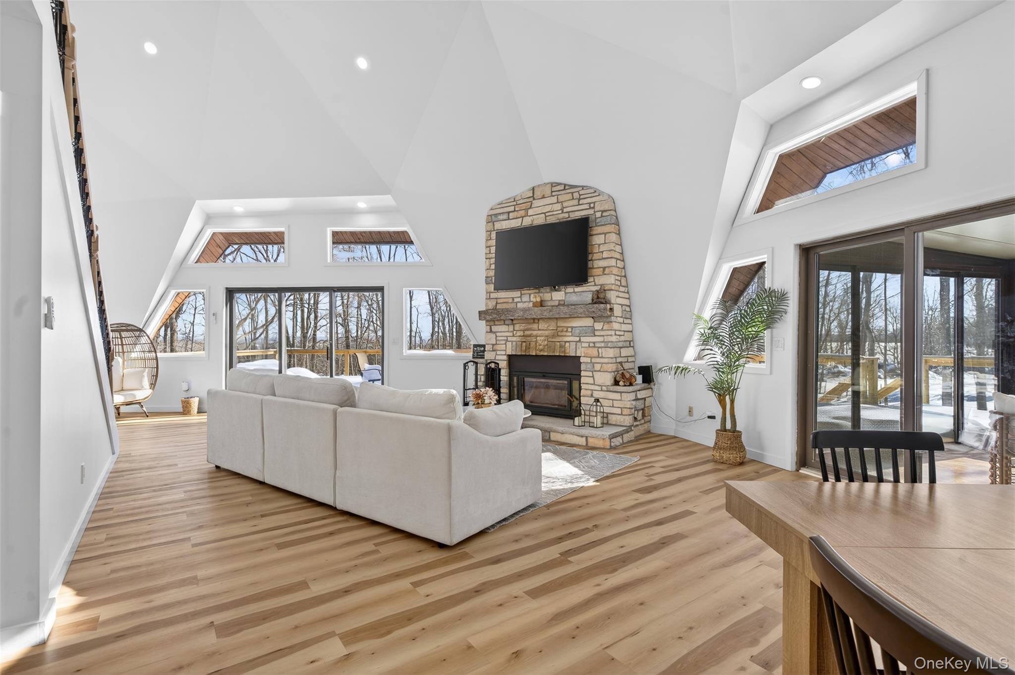 106 Post Road, Slate Hill, NY 10973