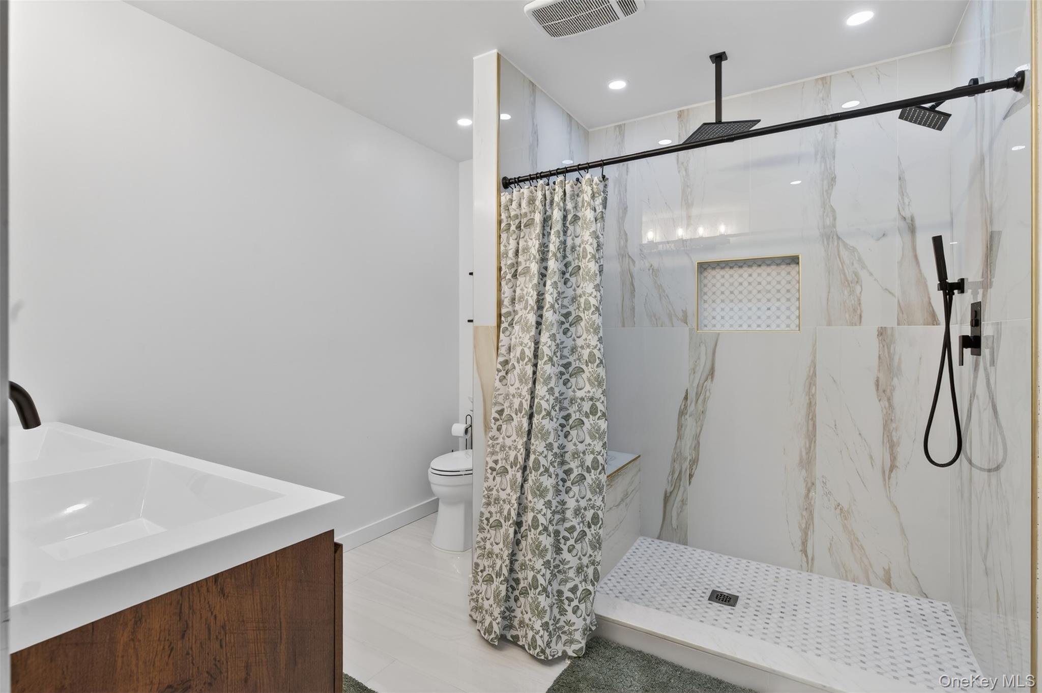 106 Post Road, Slate Hill, NY 10973