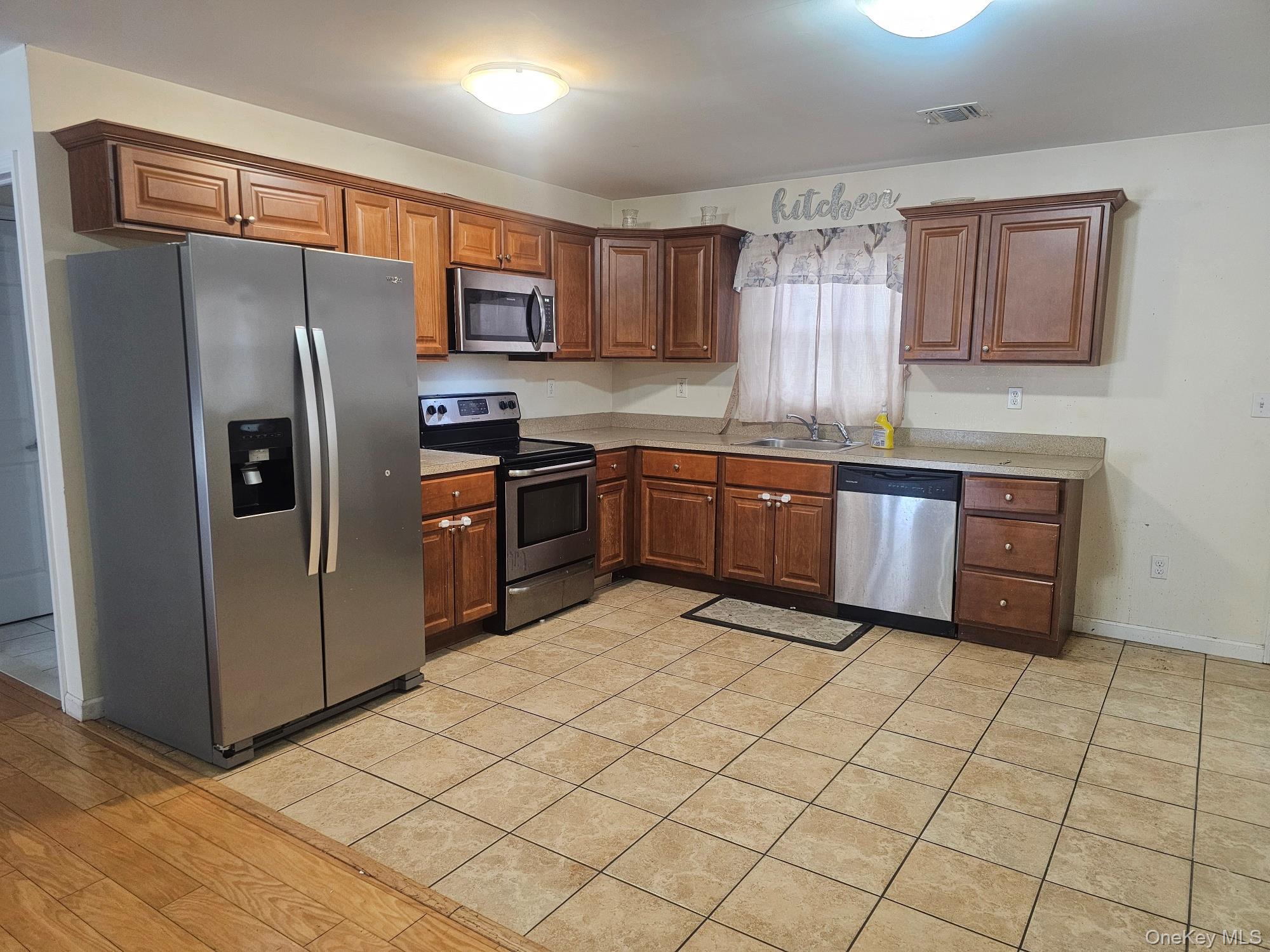 558 Meade Avenue, Bellport, NY 11713