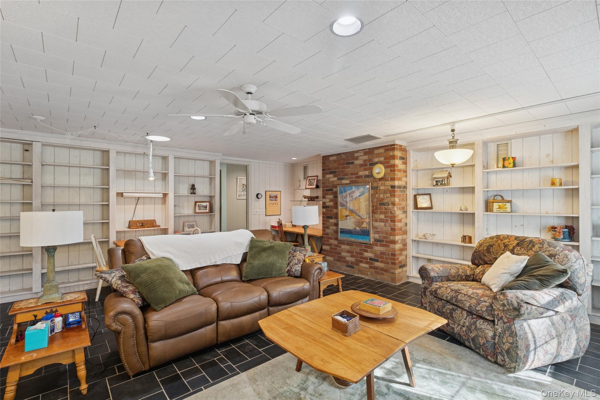 16 Primrose Lane, Aquebogue, NY 11931