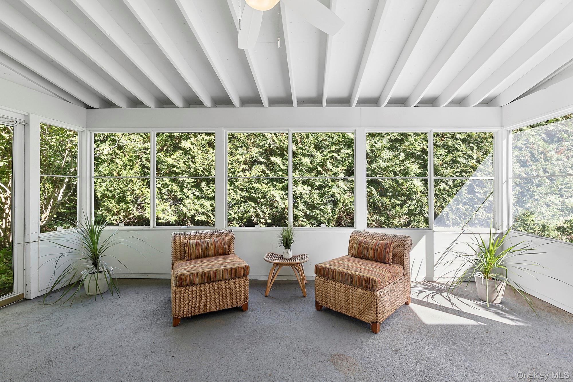 16 Primrose Lane, Aquebogue, NY 11931