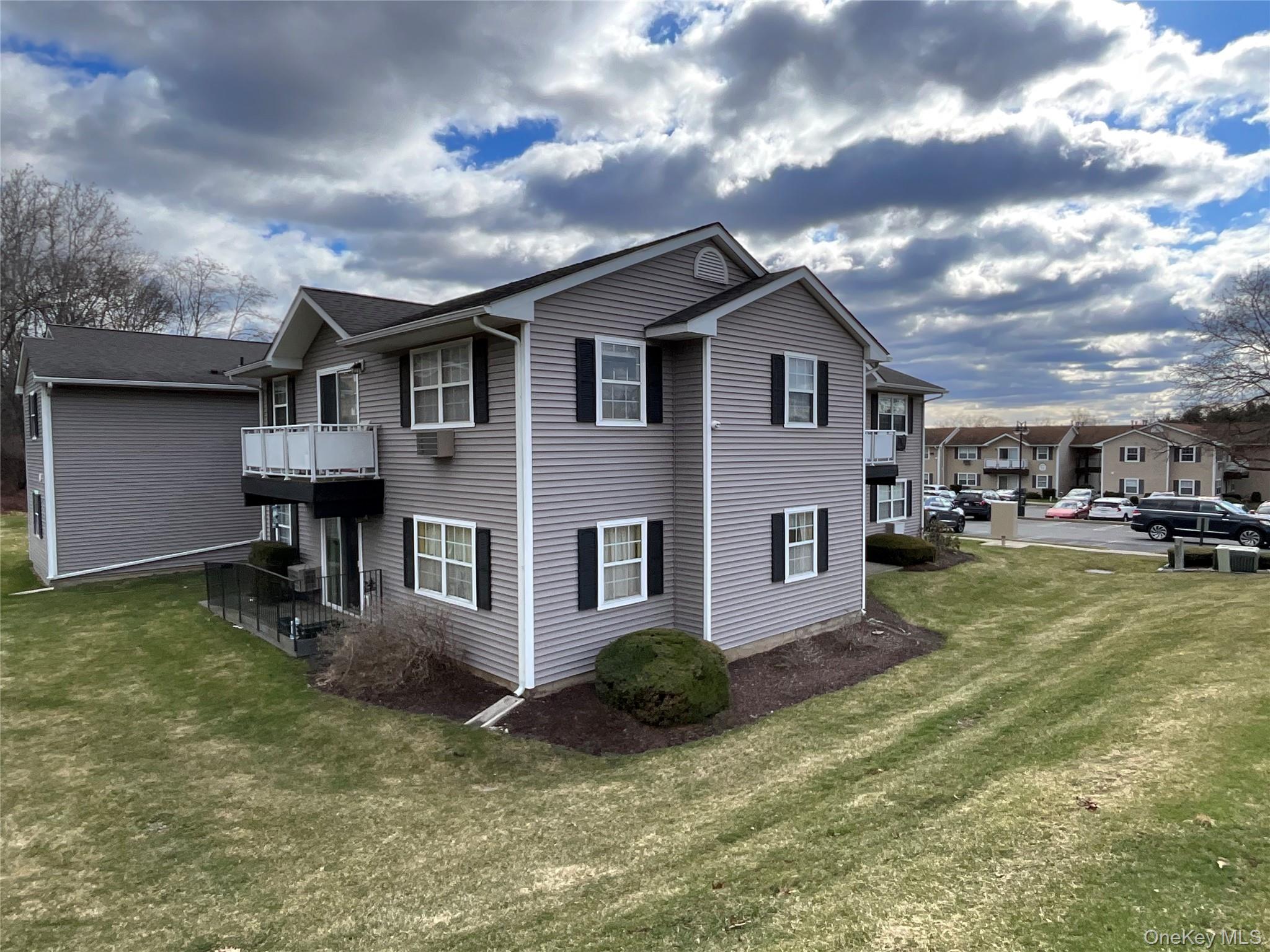 100 Hillside Drive # B10, Middletown, NY 10941