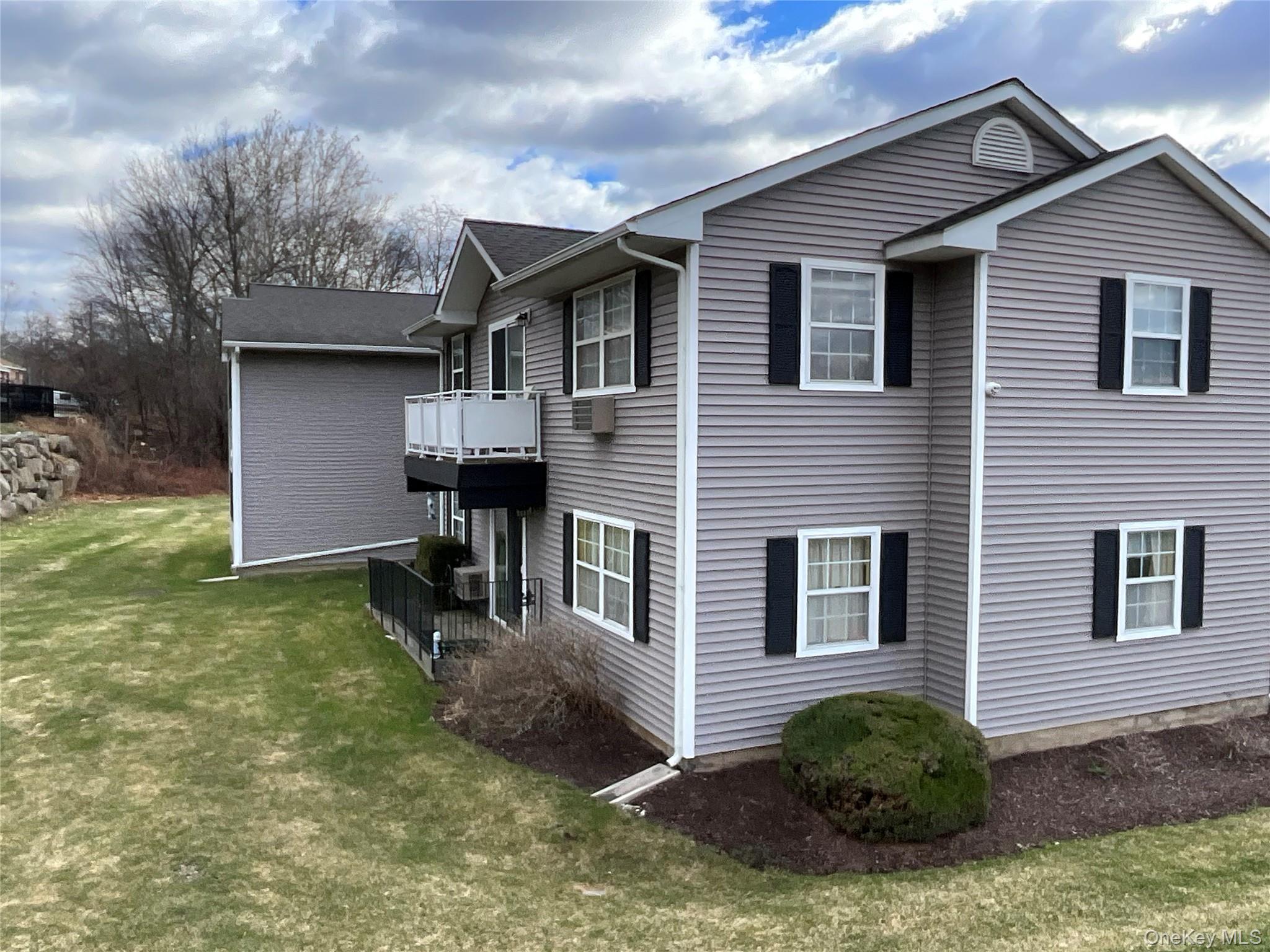 100 Hillside Drive # B10, Middletown, NY 10941