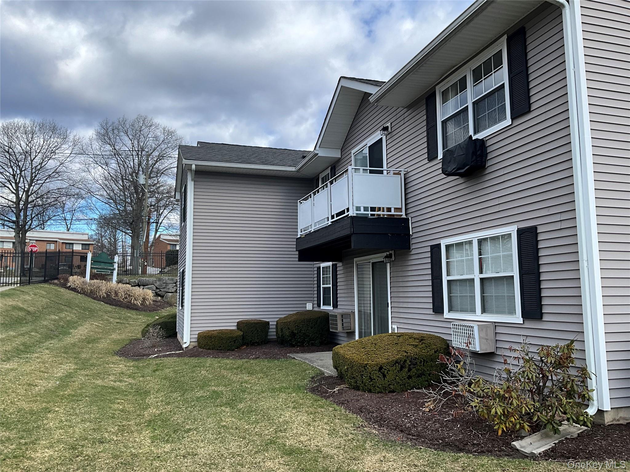 100 Hillside Drive # B10, Middletown, NY 10941