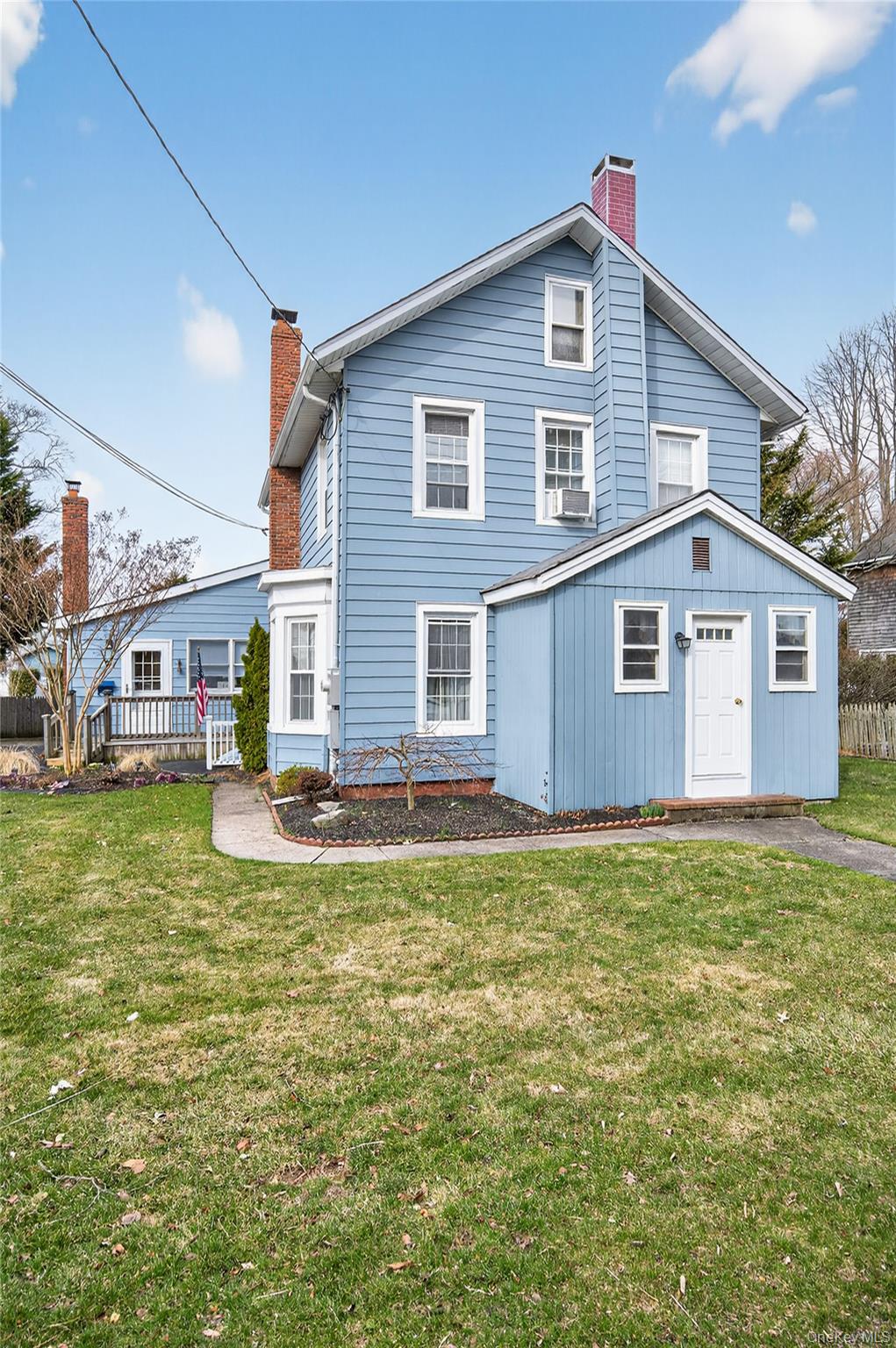 46 Monell Avenue, Islip, NY 11751