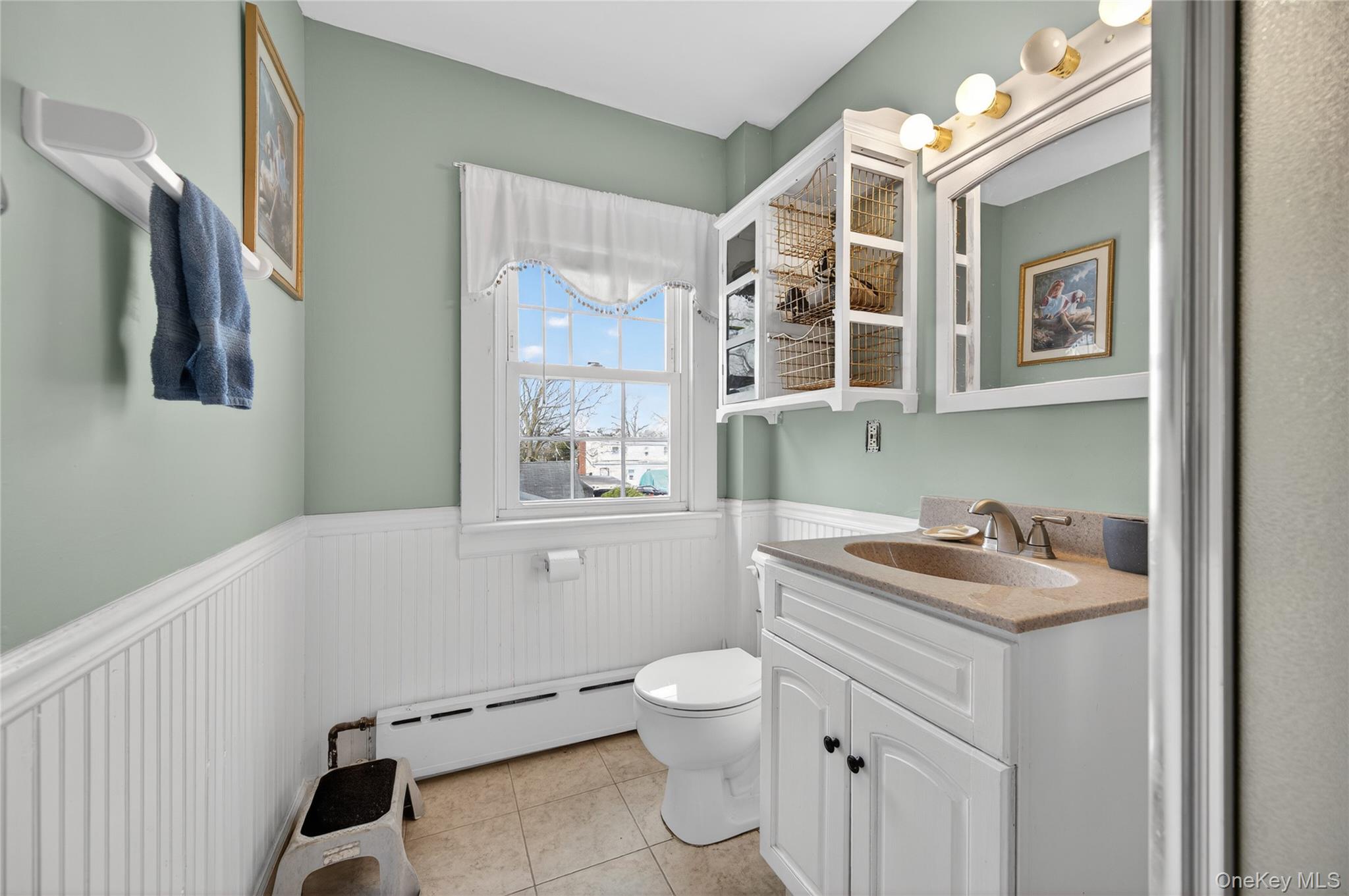 46 Monell Avenue, Islip, NY 11751