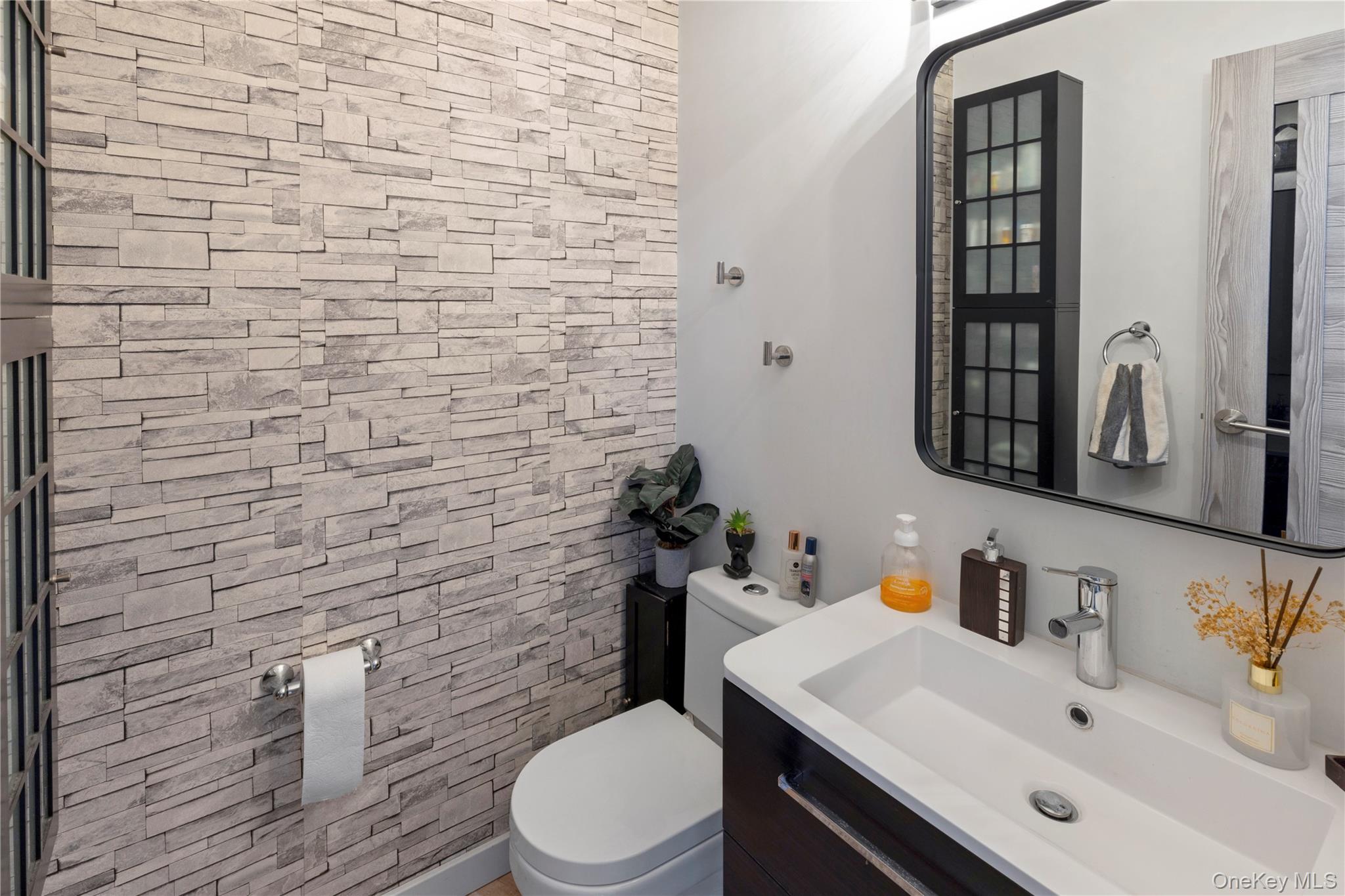 27 Cypress Drive, Kings Park, NY 11754