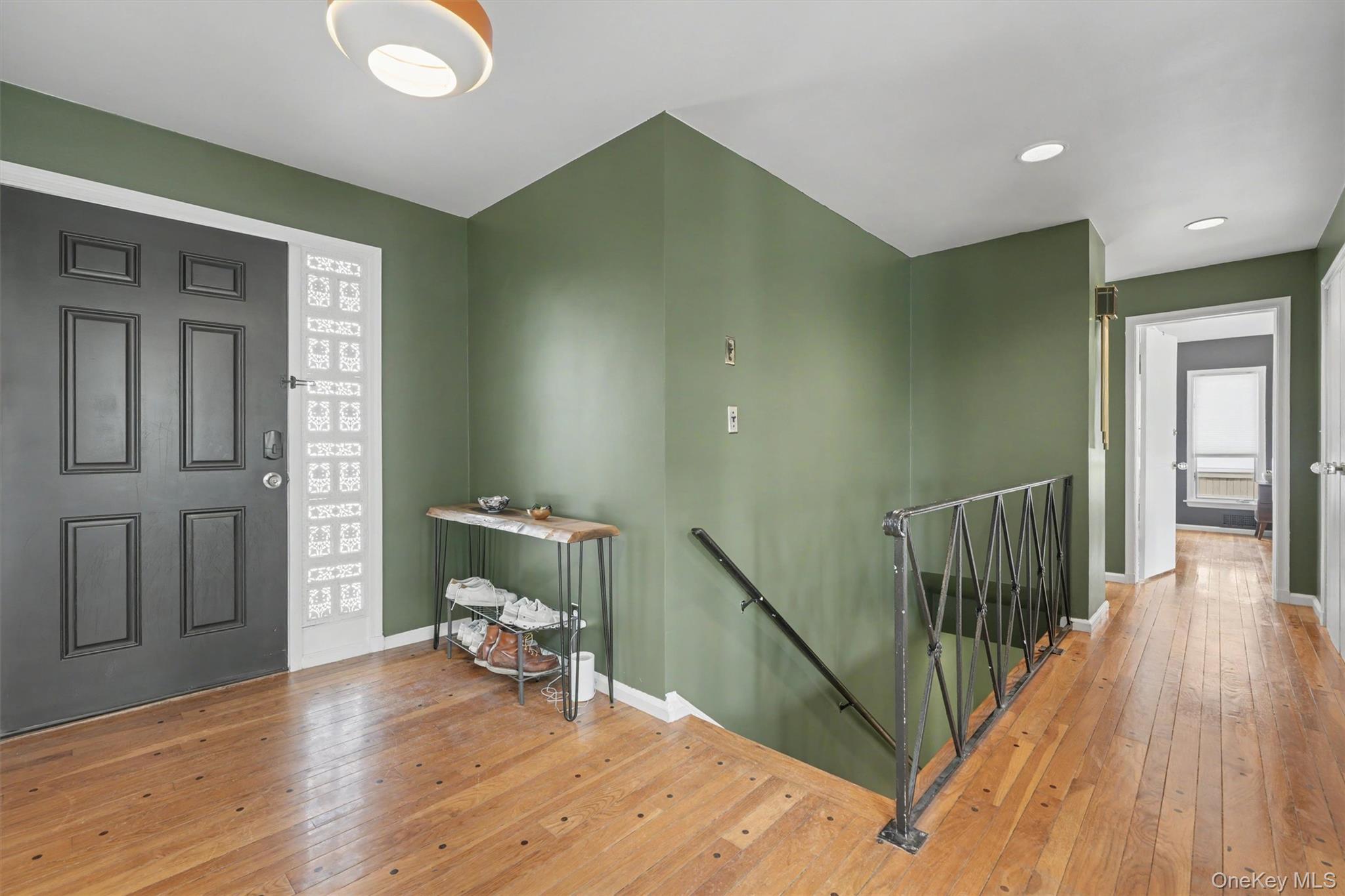 1304 Birch Hill Lane, Mamaroneck, NY 10543