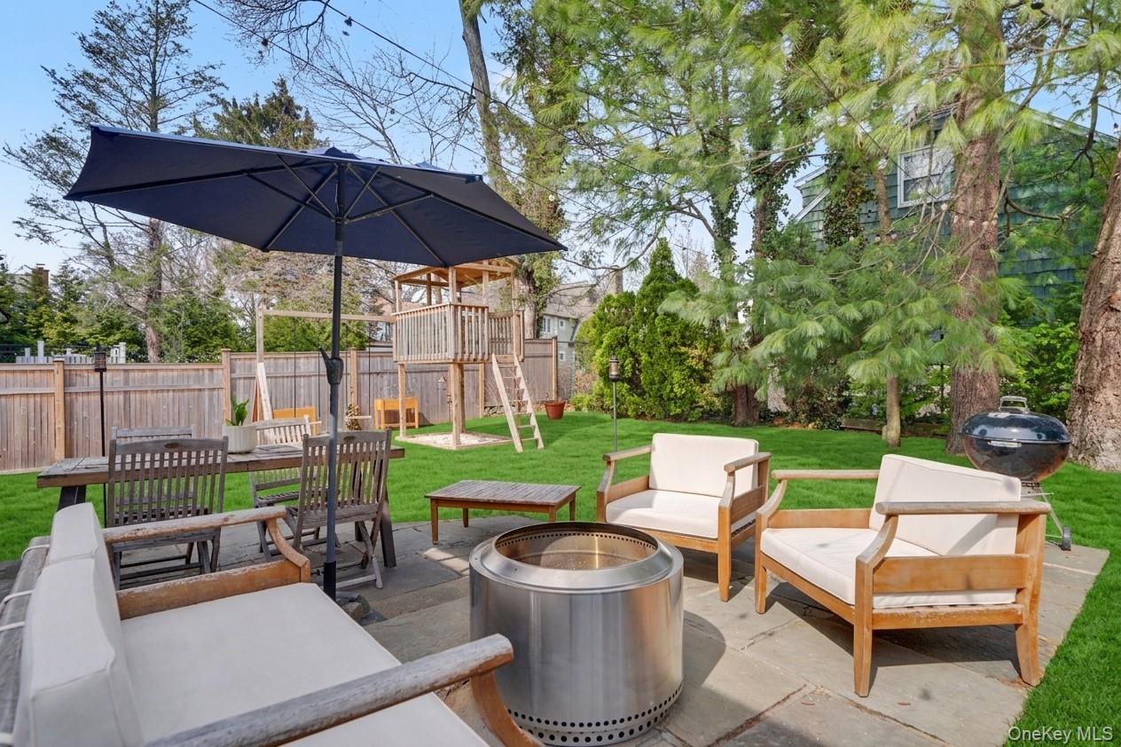 1304 Birch Hill Lane, Mamaroneck, NY 10543