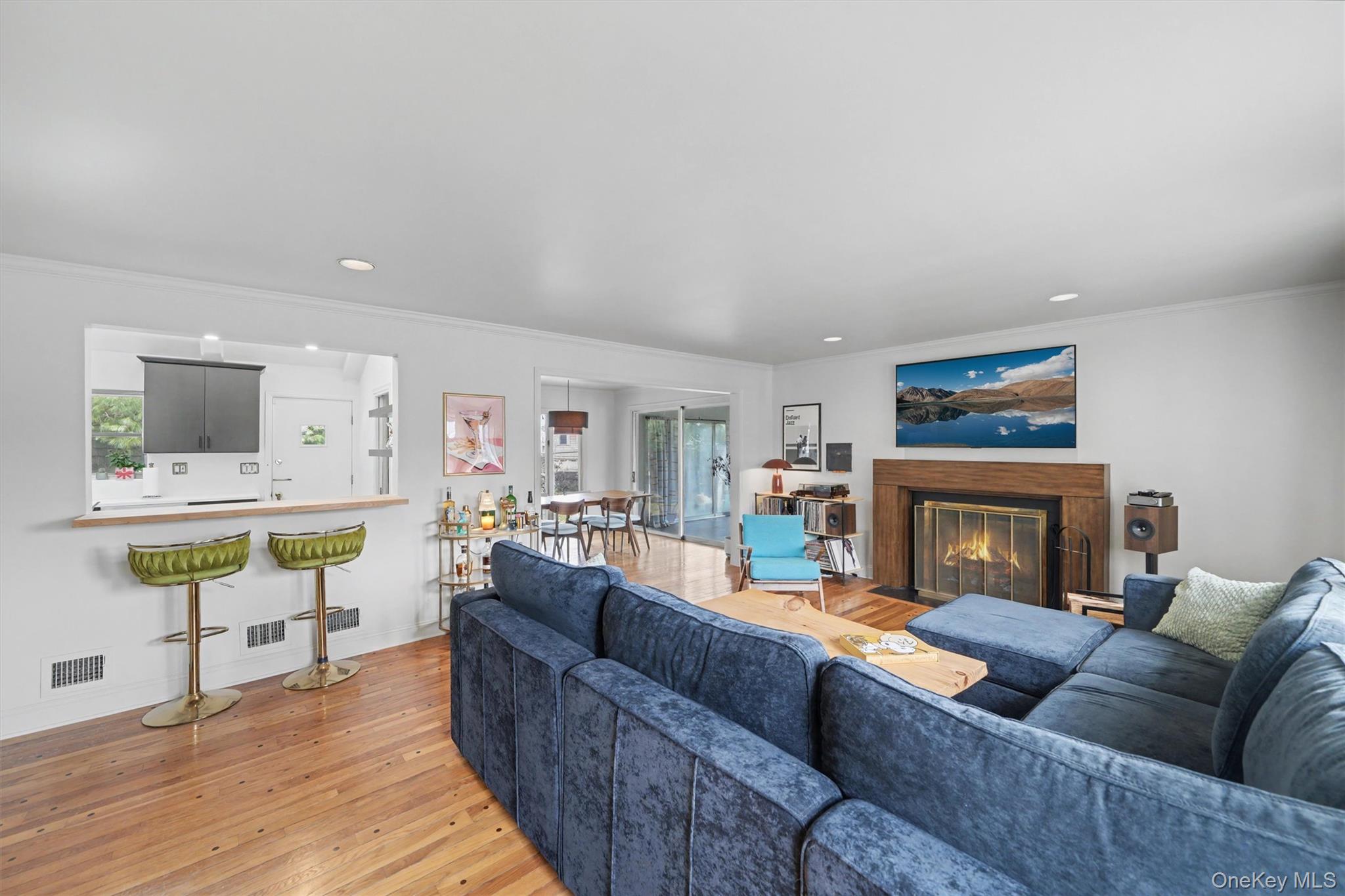 1304 Birch Hill Lane, Mamaroneck, NY 10543