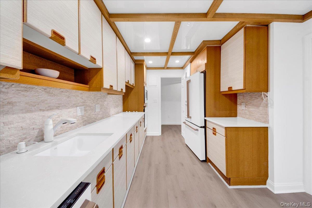 500 High Point Drive # 412, Hartsdale, NY 10530