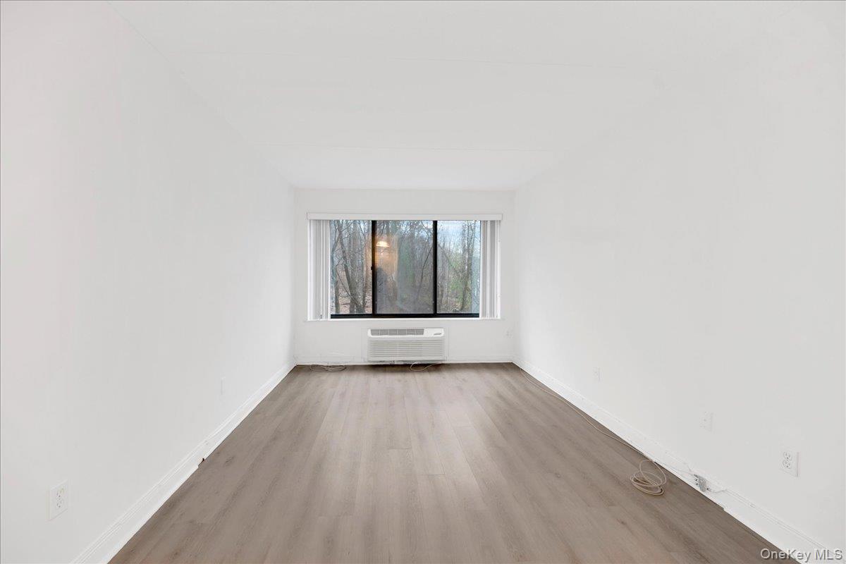 500 High Point Drive # 412, Hartsdale, NY 10530