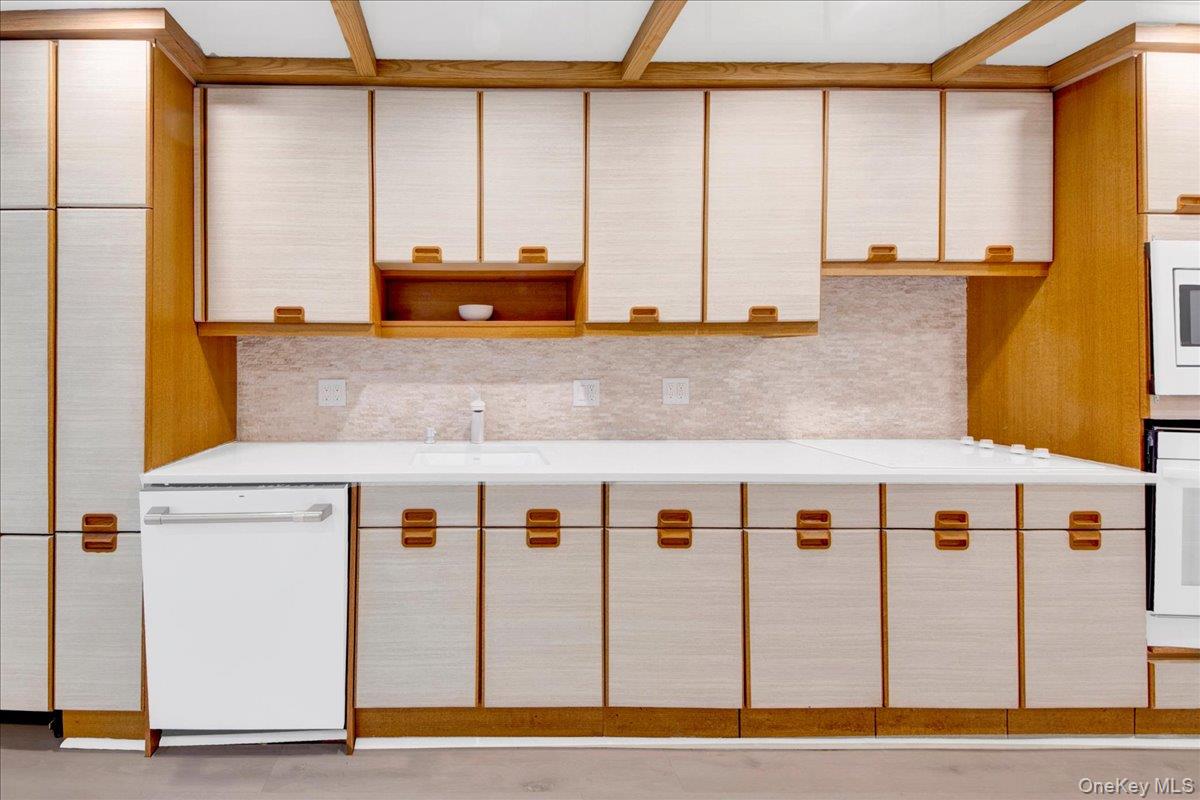 500 High Point Drive # 412, Hartsdale, NY 10530