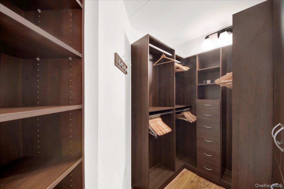 500 High Point Drive # 412, Hartsdale, NY 10530