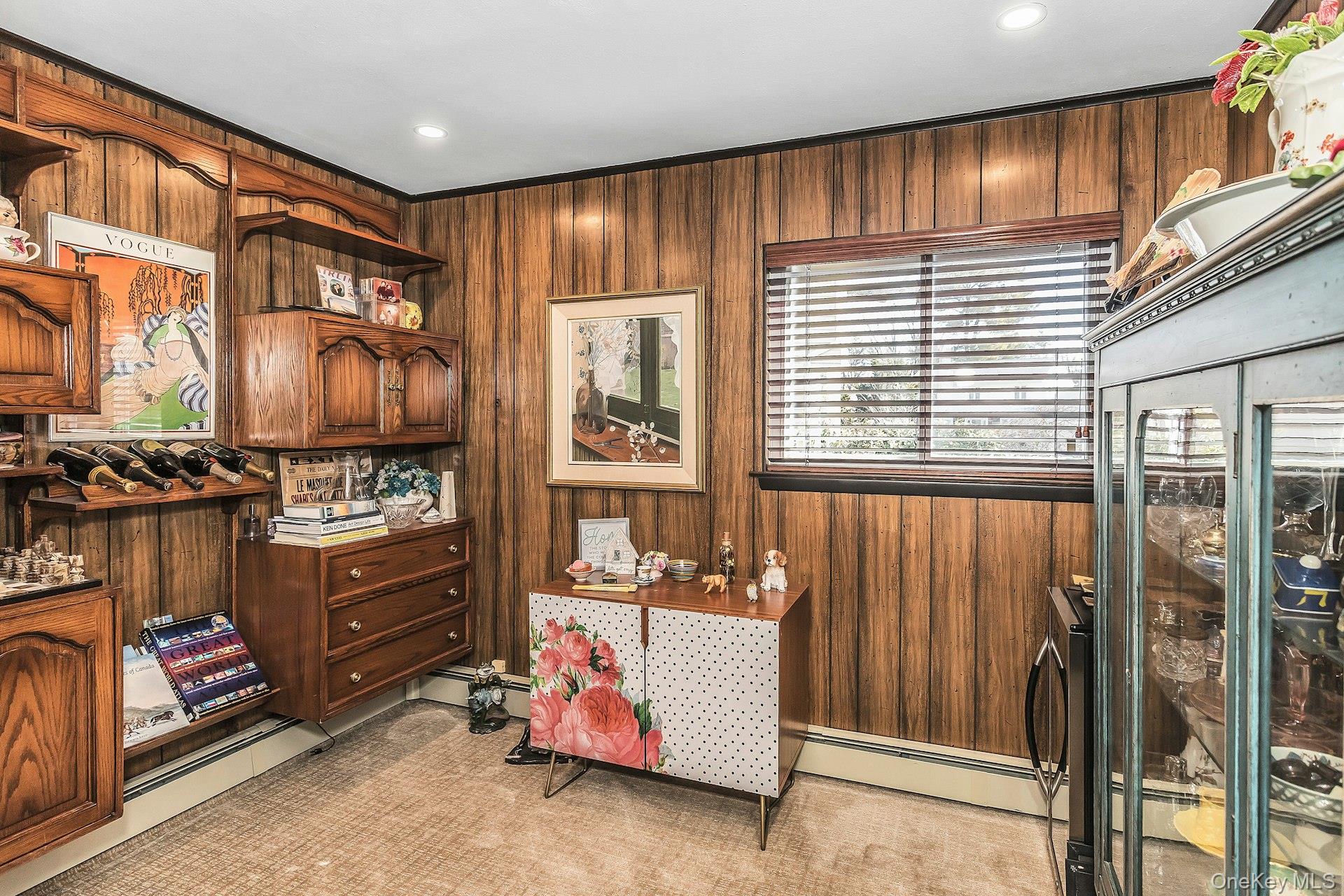 5 Jan Lane, Woodbury, NY 11797