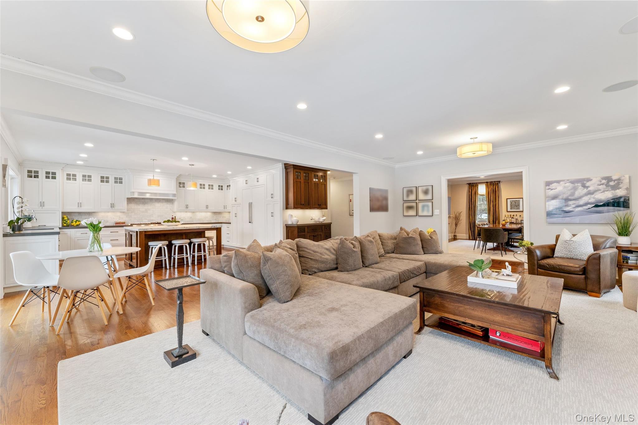 326 Heathcote Road, Scarsdale, NY 10583