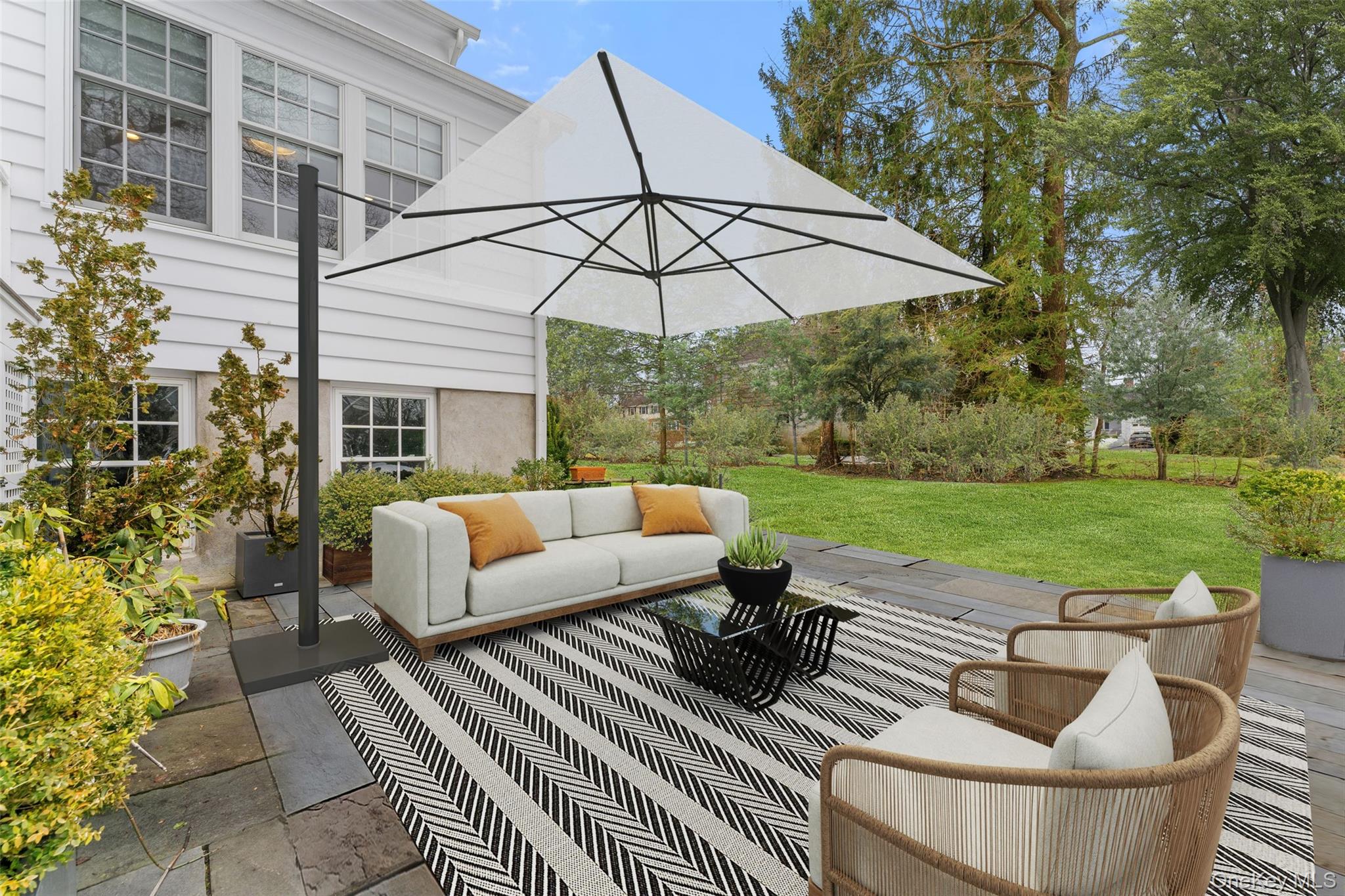 326 Heathcote Road, Scarsdale, NY 10583