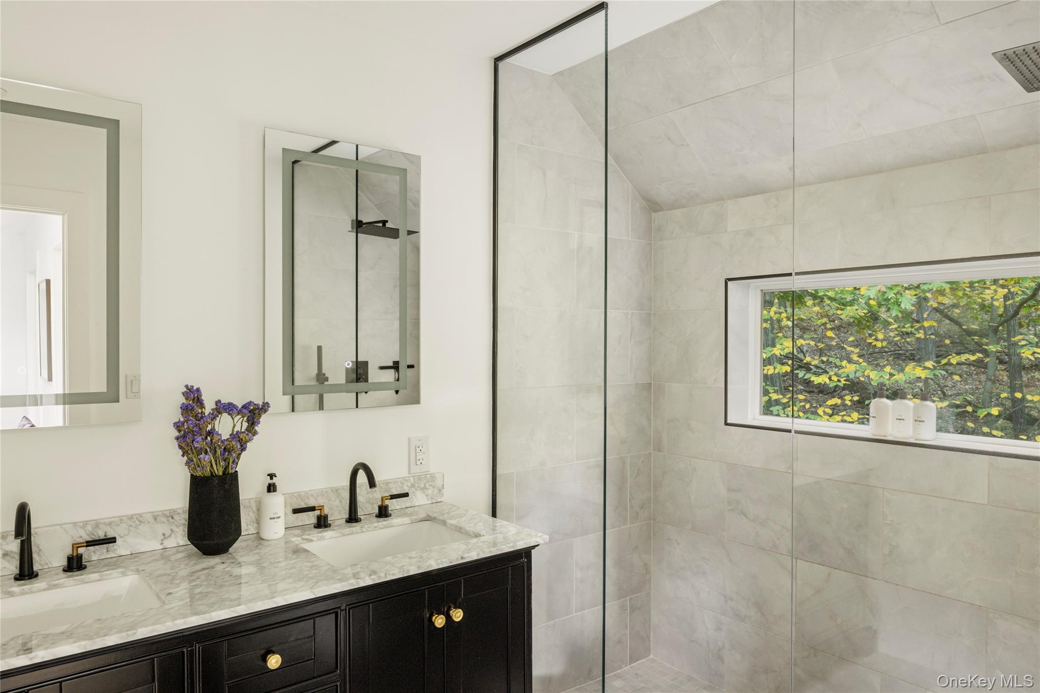 181 Lockwood Road, Claverack, NY 12521