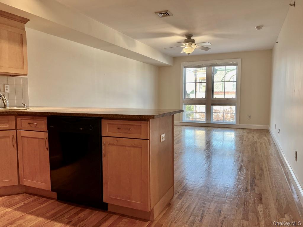 2 E Main Street # 7, Oyster Bay, NY 11771