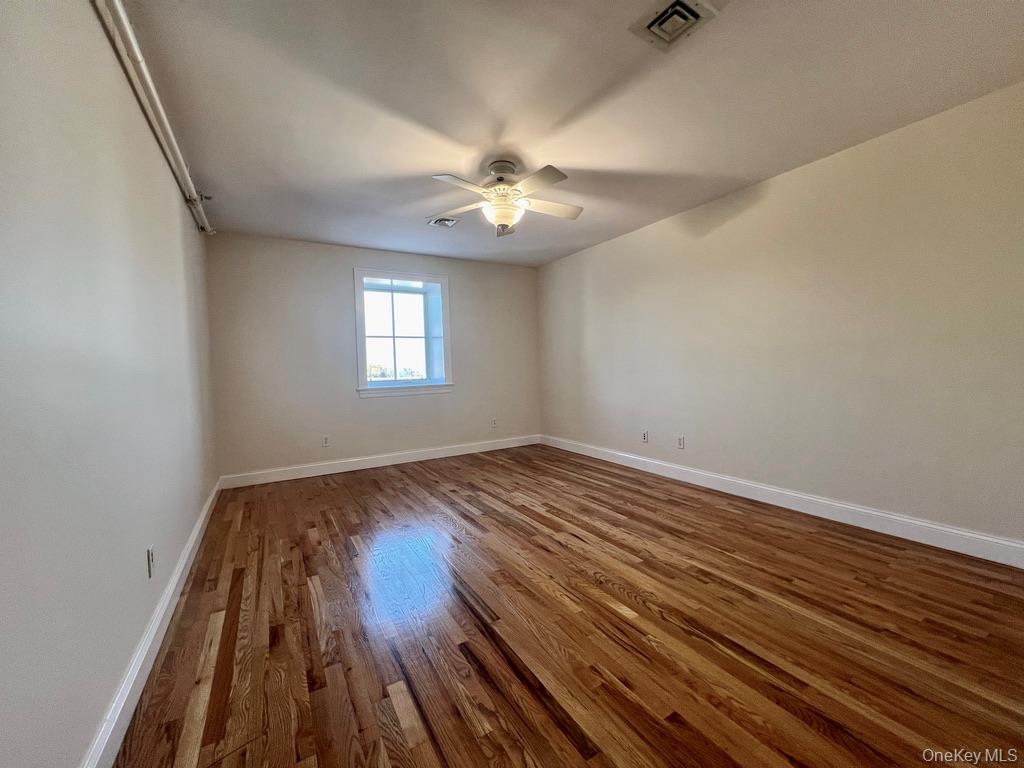 2 E Main Street # 7, Oyster Bay, NY 11771