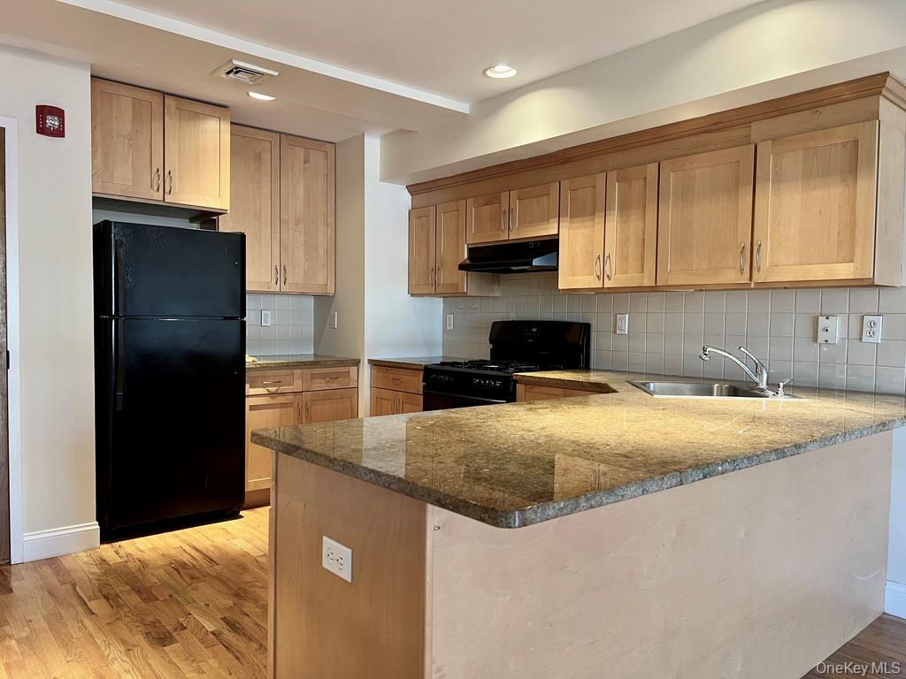 2 E Main Street # 7, Oyster Bay, NY 11771