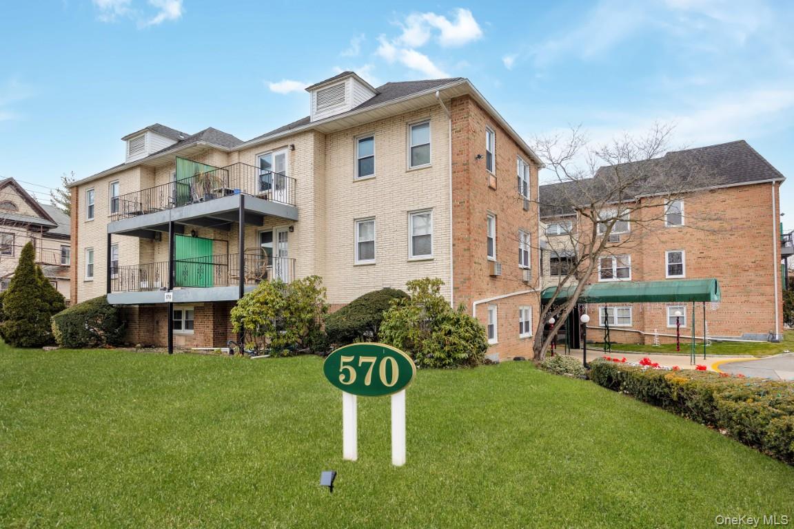 570 Broadway # B23, Lynbrook, NY 11563