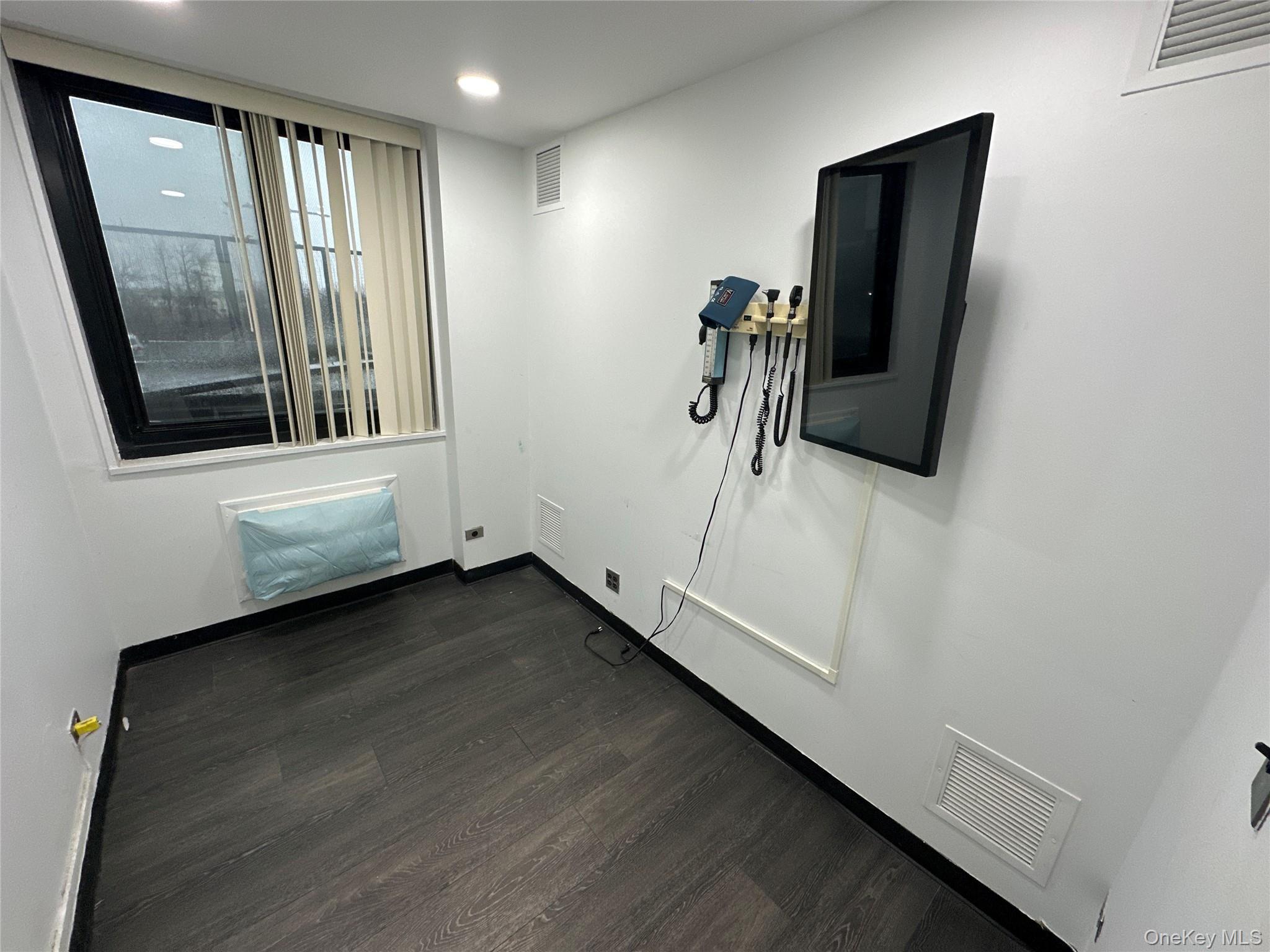 711 Seagirt Avenue # 2, Far Rockaway, NY 11691