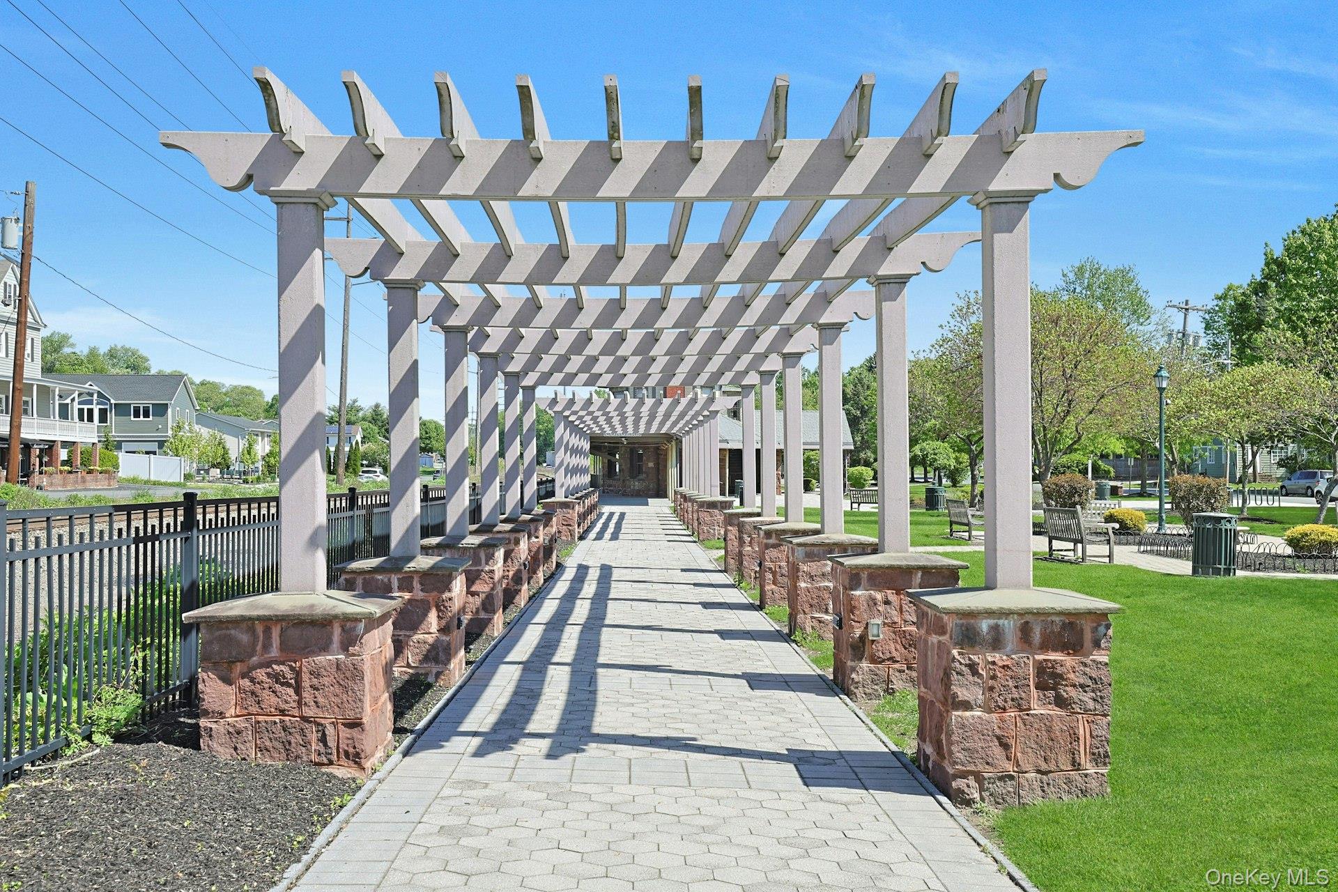 962 S Route 9W # 103, Congers, NY 10920