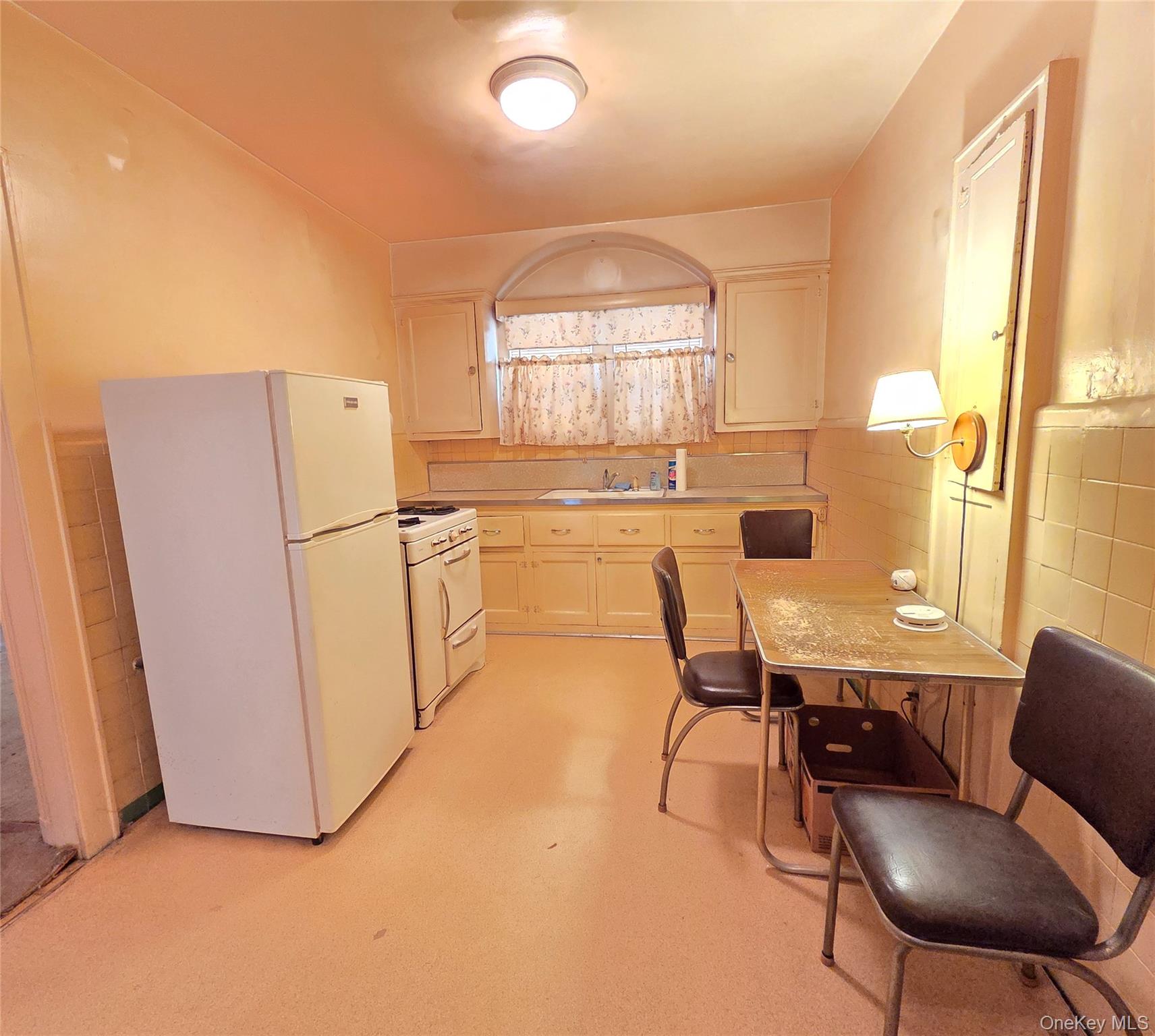 242 Graff Avenue, Bronx, NY 10465