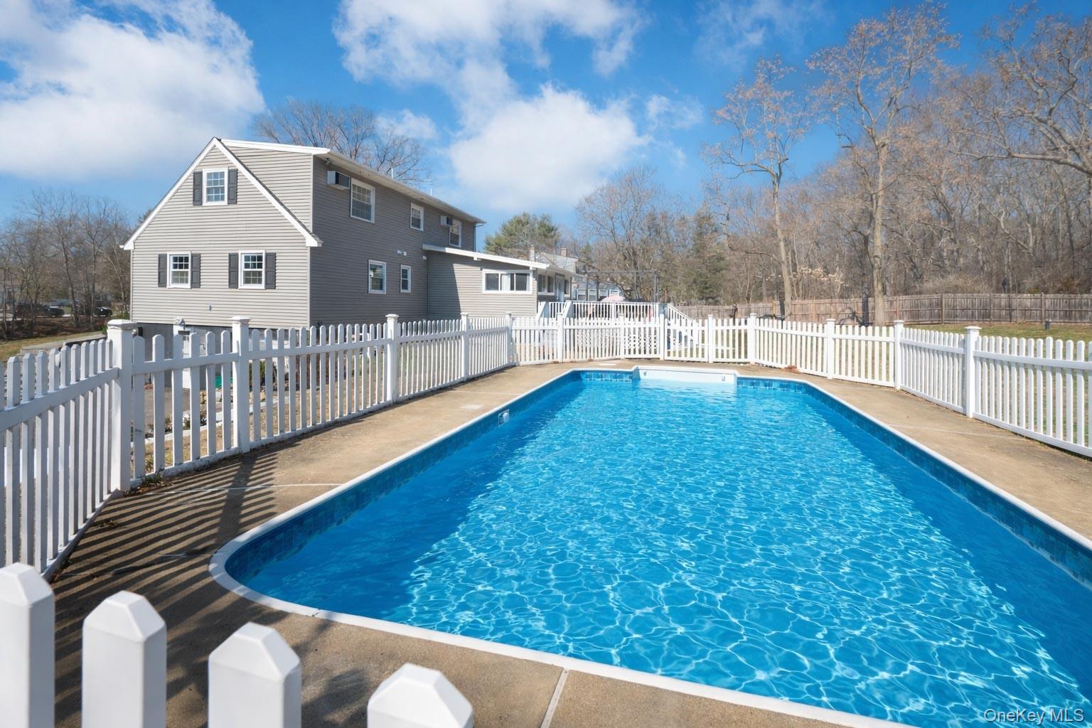 111 Vicki Lane, Hopewell Junction, NY 12533