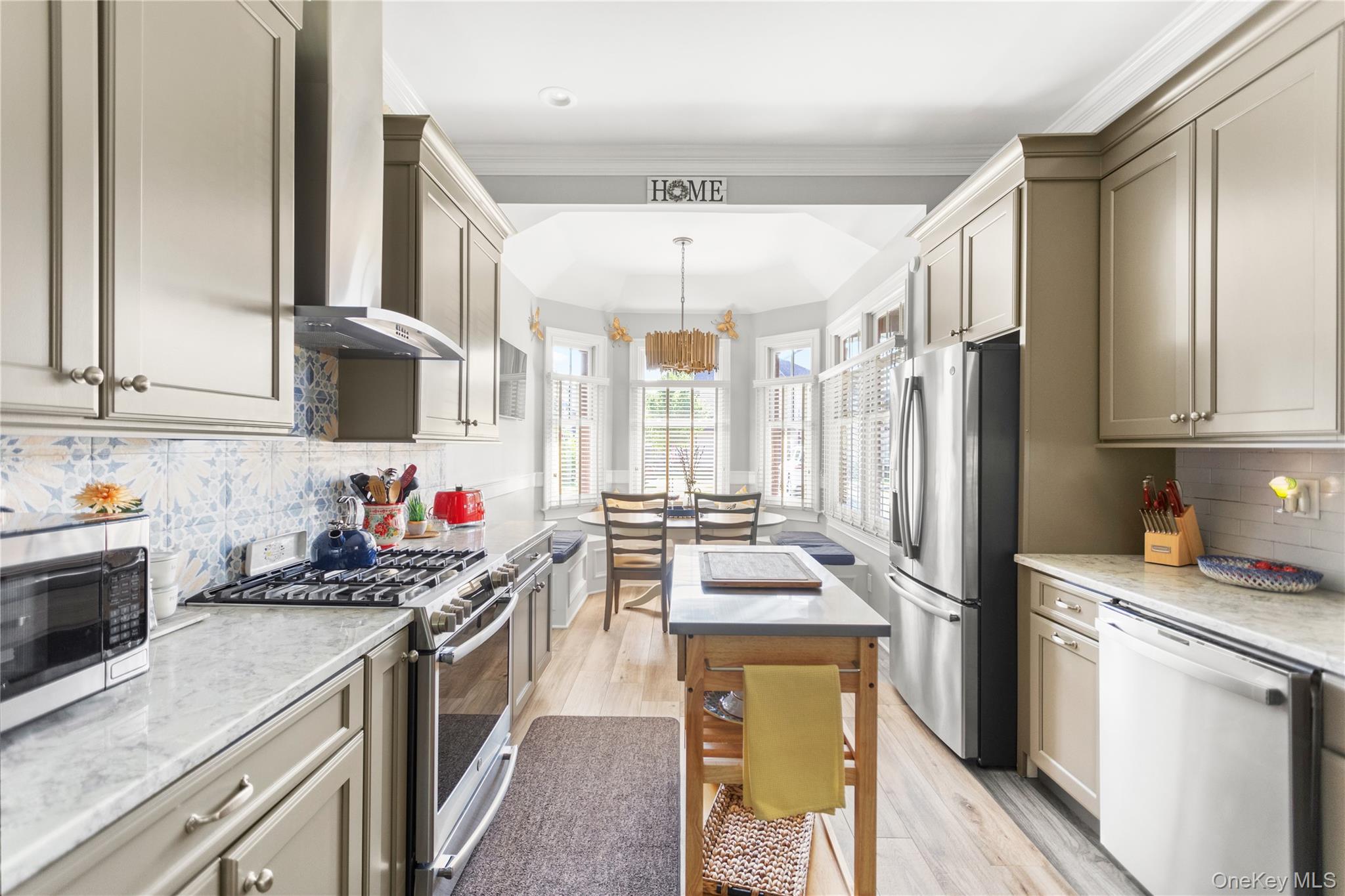 89 Jims Trail, Bayport, NY 11705